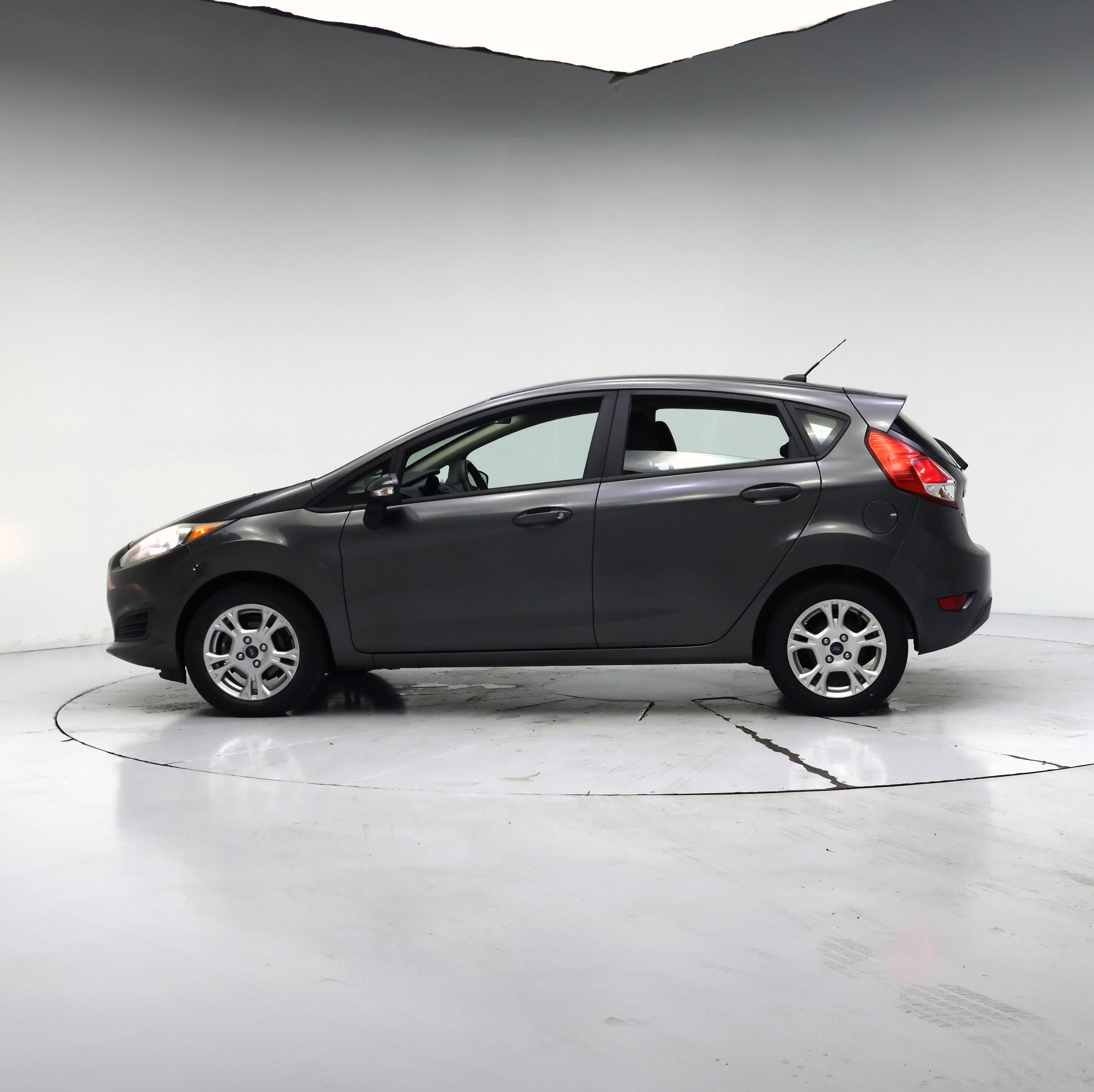 Thumbnail: 2016 Ford Fiesta - 3