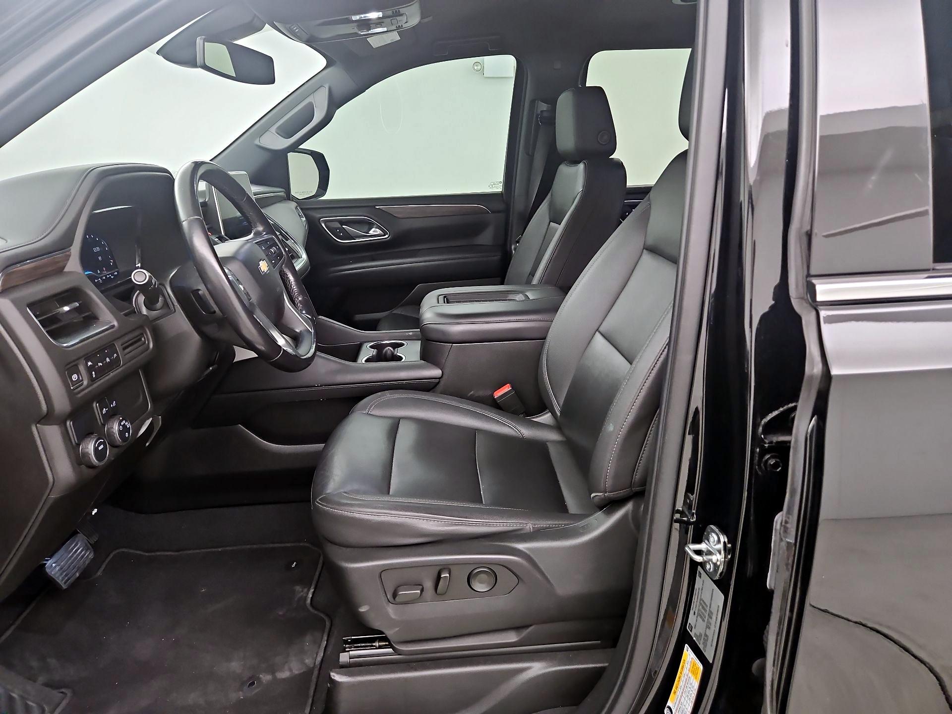 Thumbnail: 2022 Chevrolet Suburban - 9