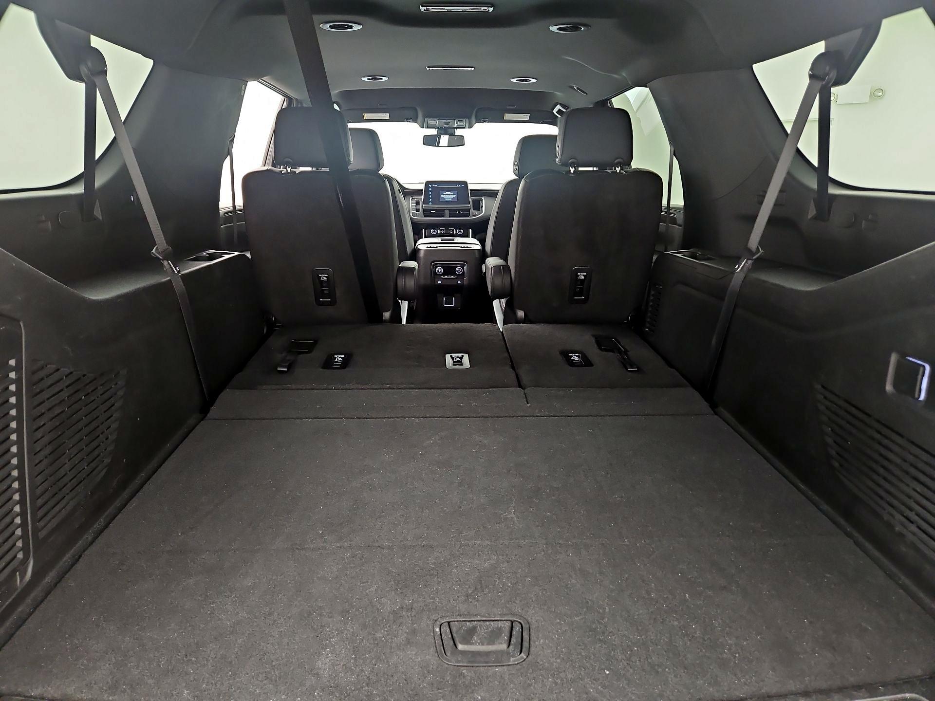 Thumbnail: 2022 Chevrolet Suburban - 20