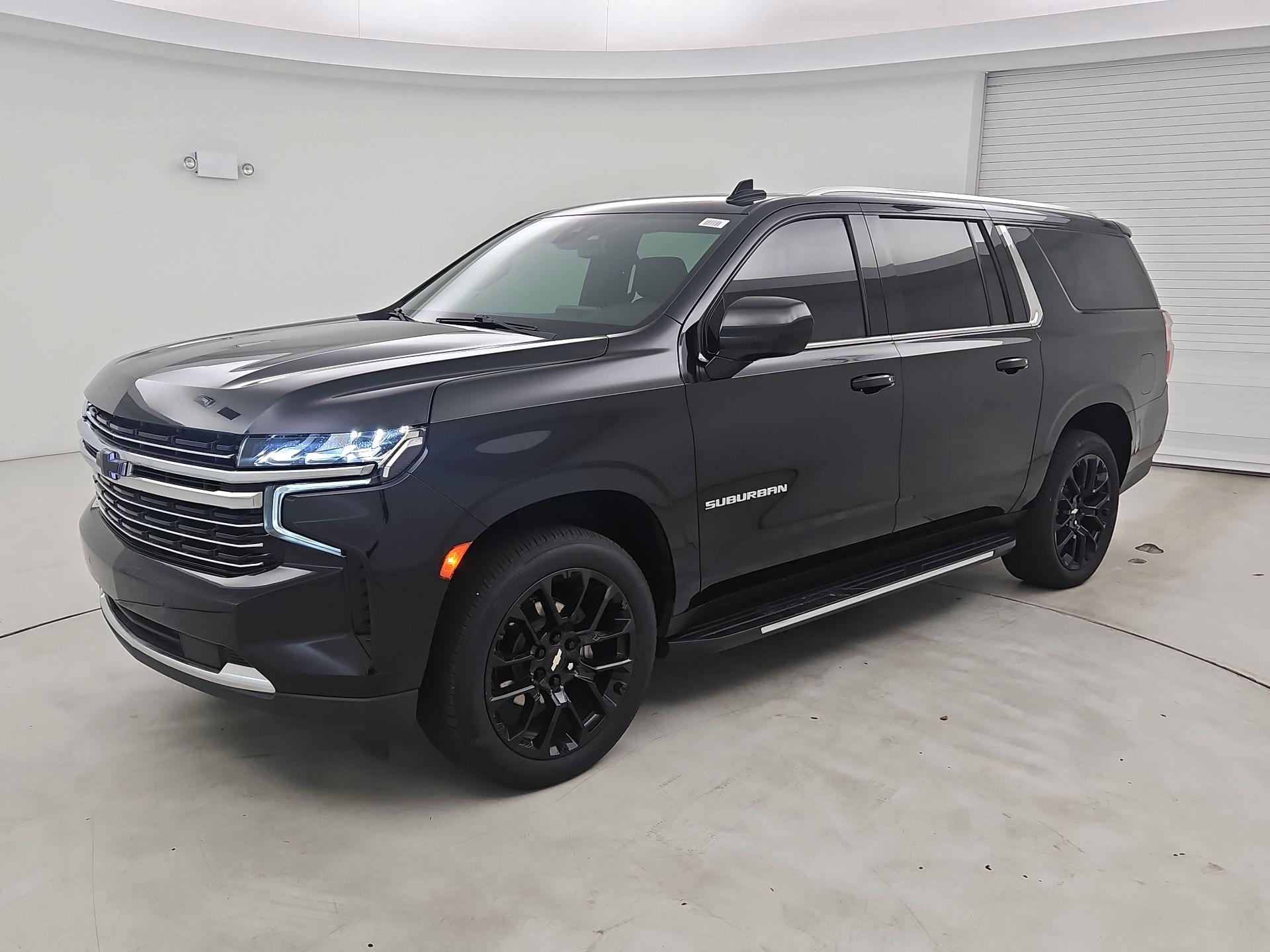 Thumbnail: 2022 Chevrolet Suburban - 3