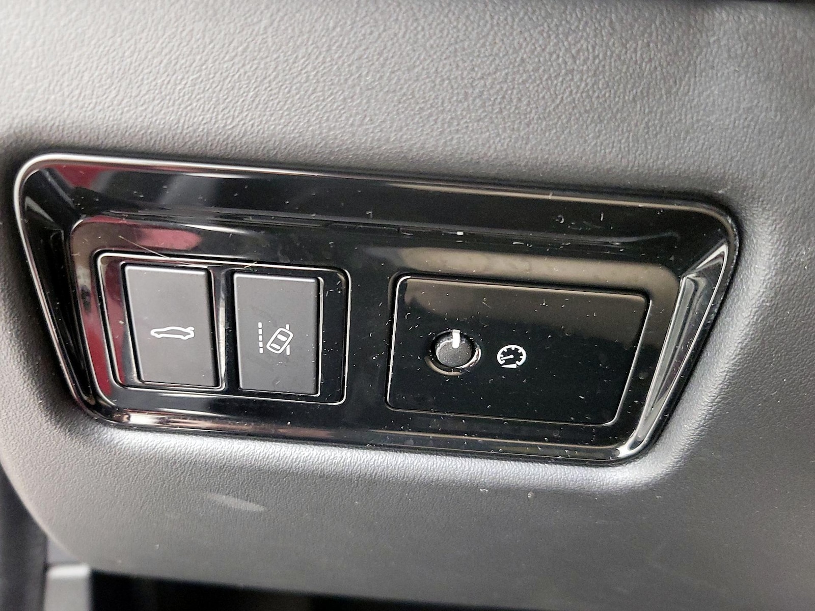 2019 Jaguar XE Premium - Photo 14