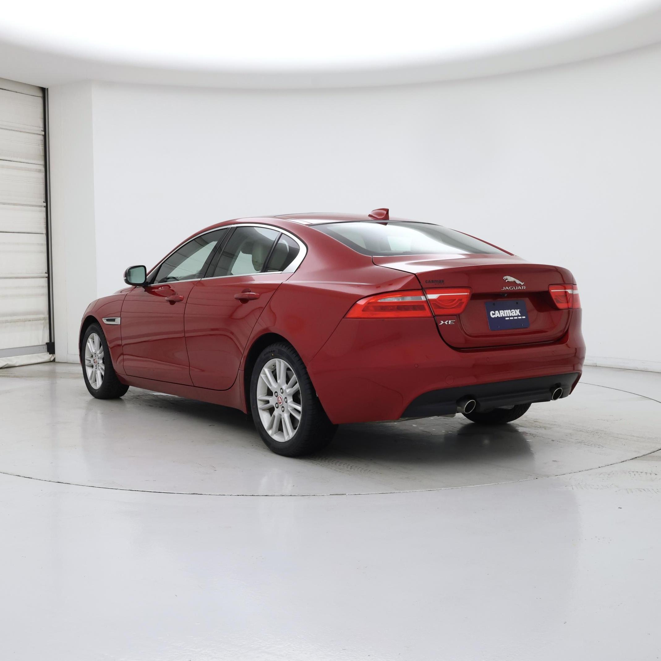 Thumbnail: 2019 Jaguar XE - 2