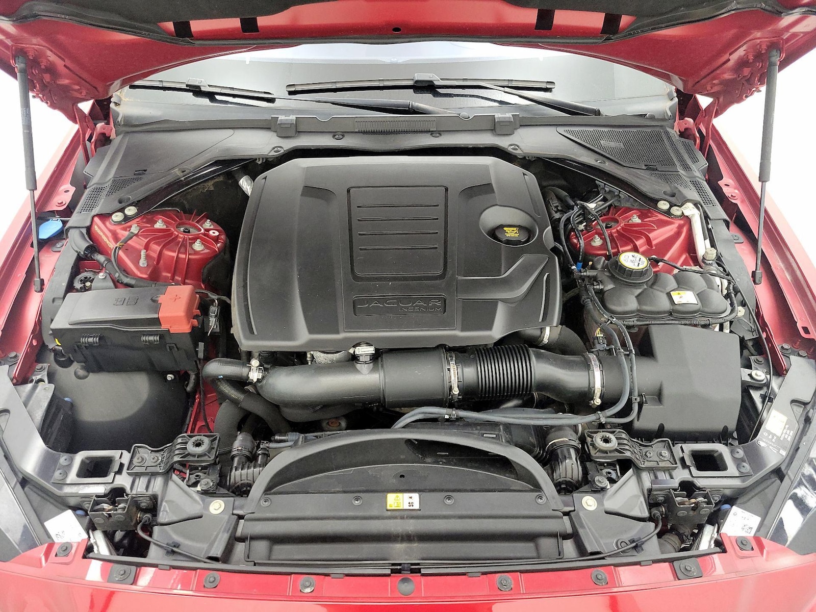 2019 Jaguar XE Premium - Photo 24