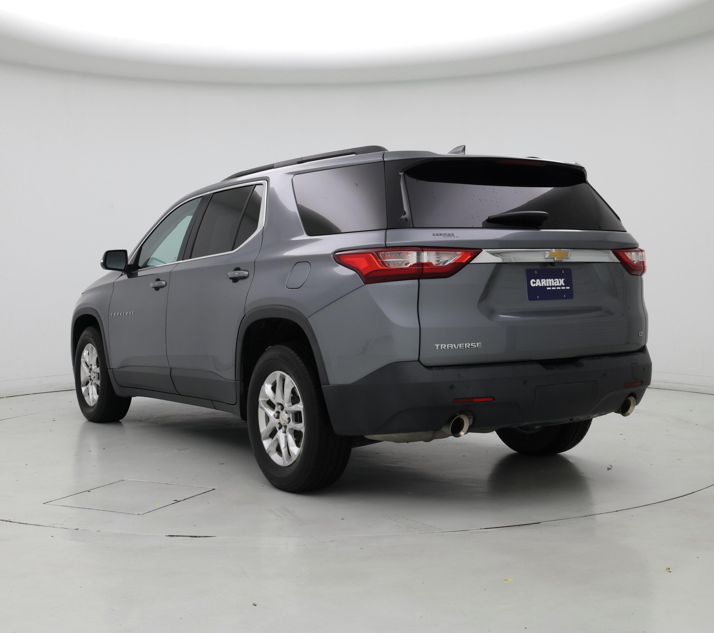Thumbnail: 2021 Chevrolet Traverse - 2
