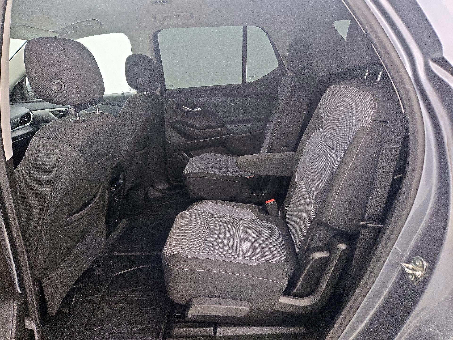 Thumbnail: 2021 Chevrolet Traverse - 19