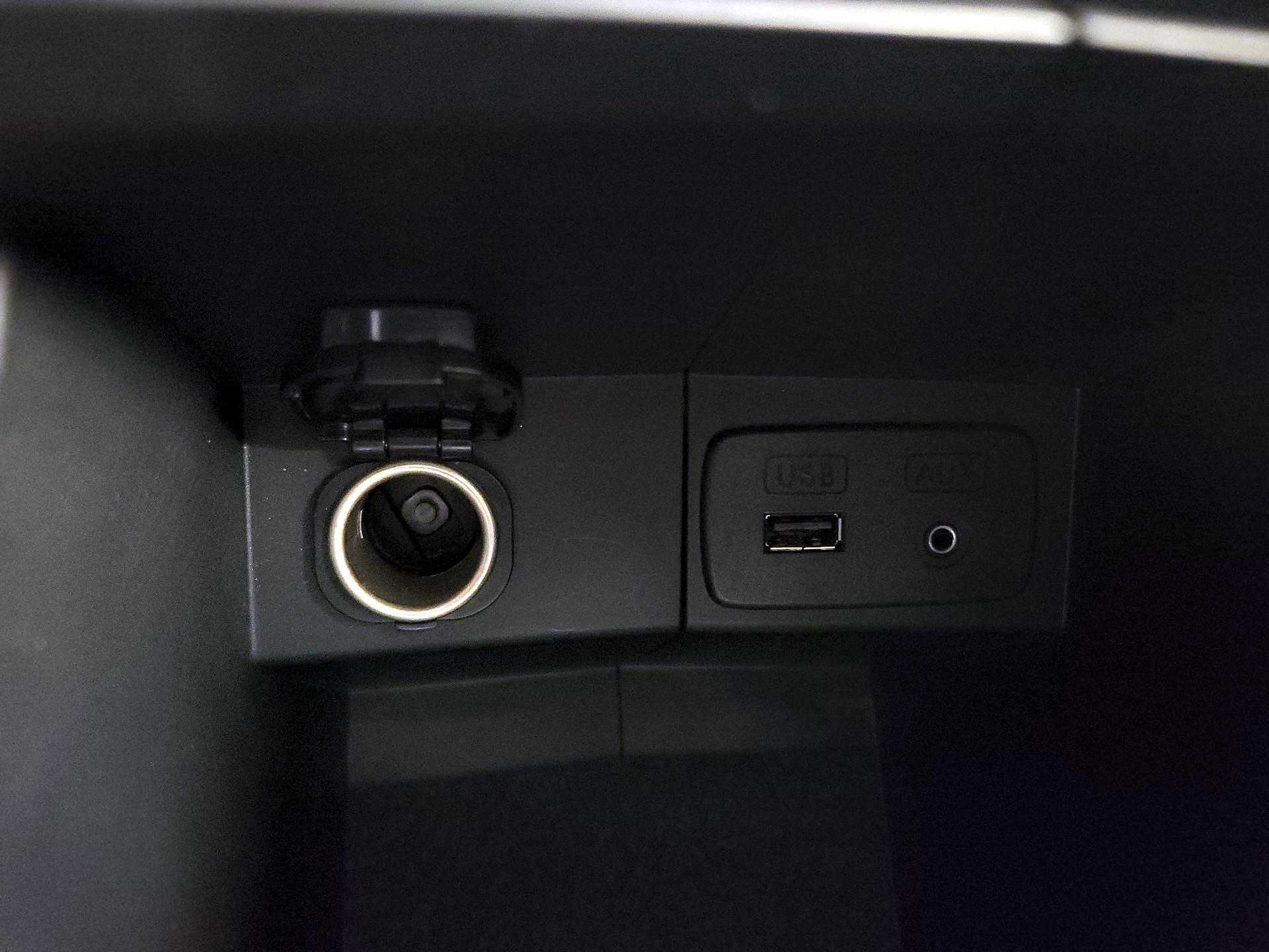 Thumbnail: 2015 Subaru Forester - 19
