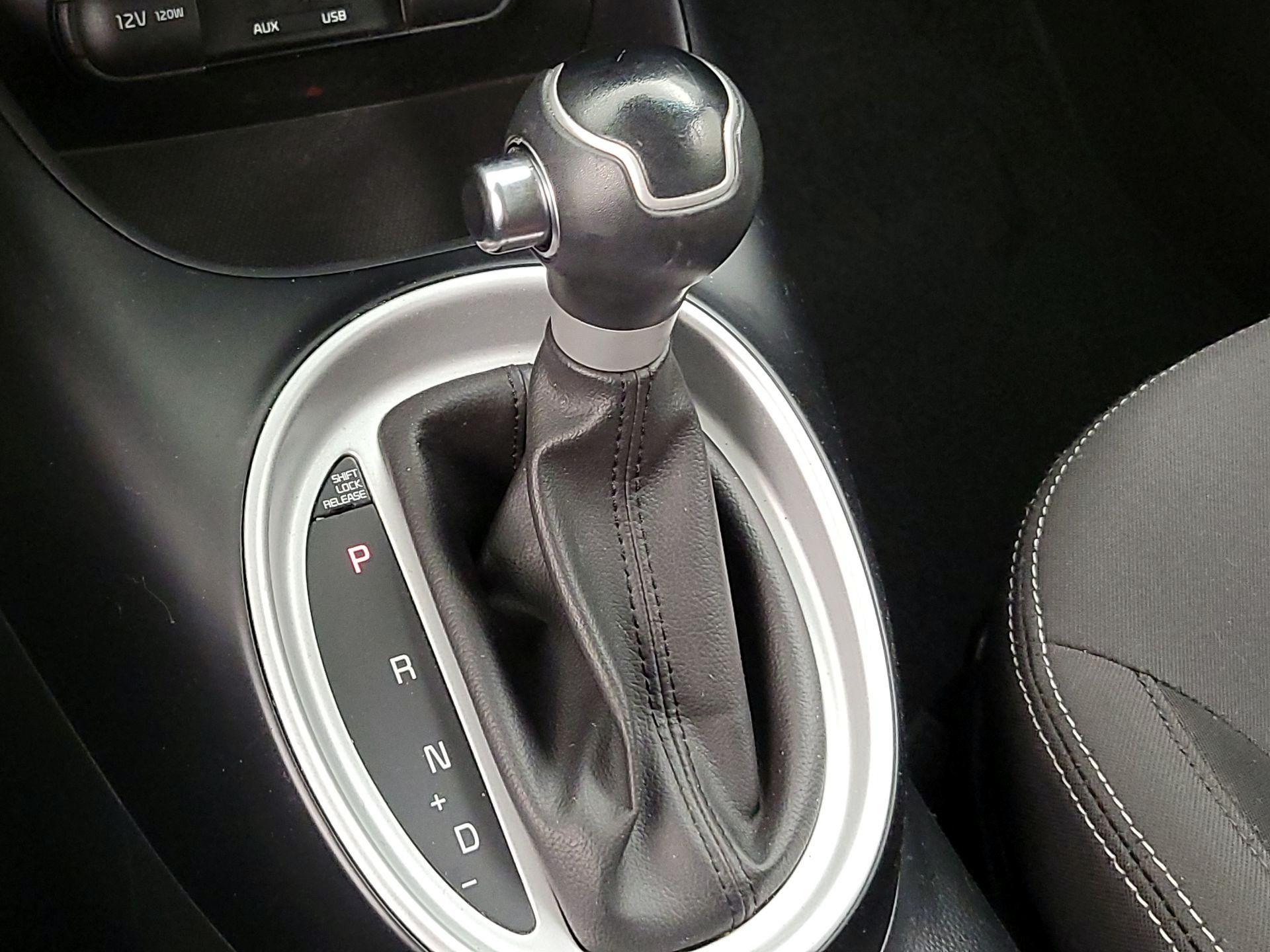 Thumbnail: 2017 Kia Soul - 15