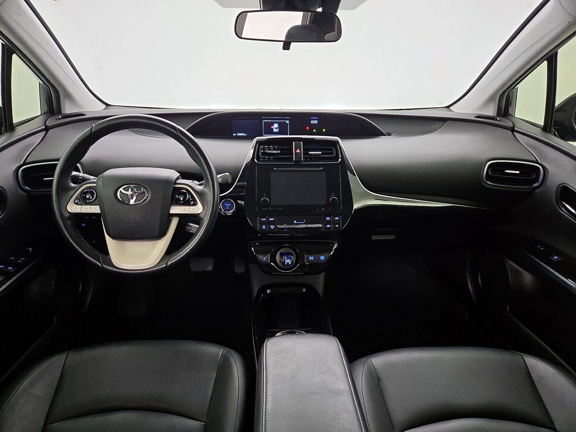Thumbnail: 2018 Toyota Prius - 9
