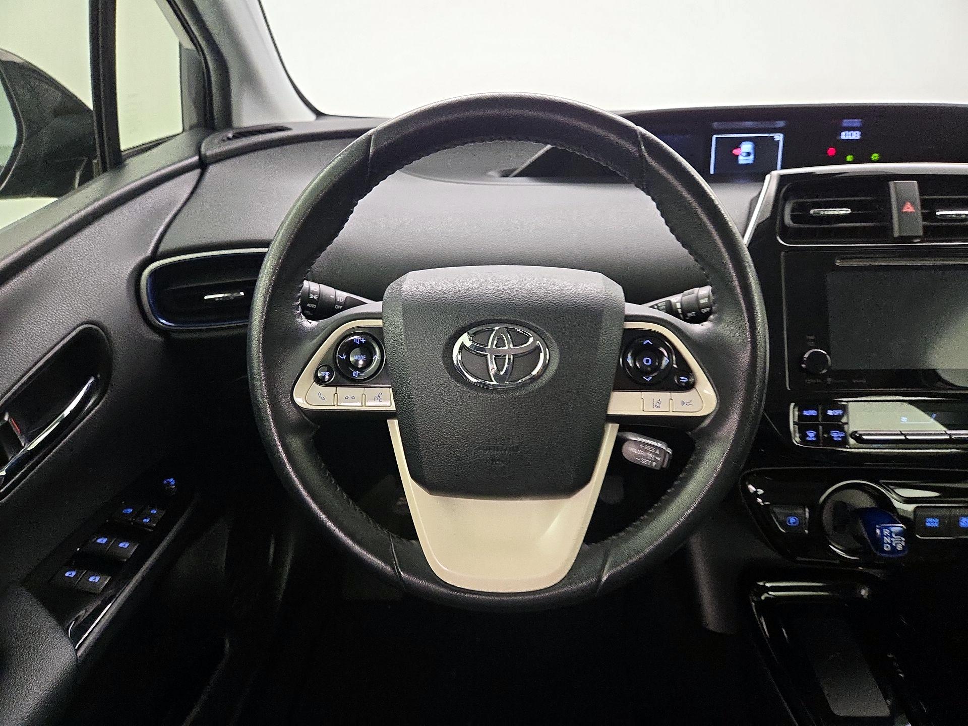 Thumbnail: 2018 Toyota Prius - 10