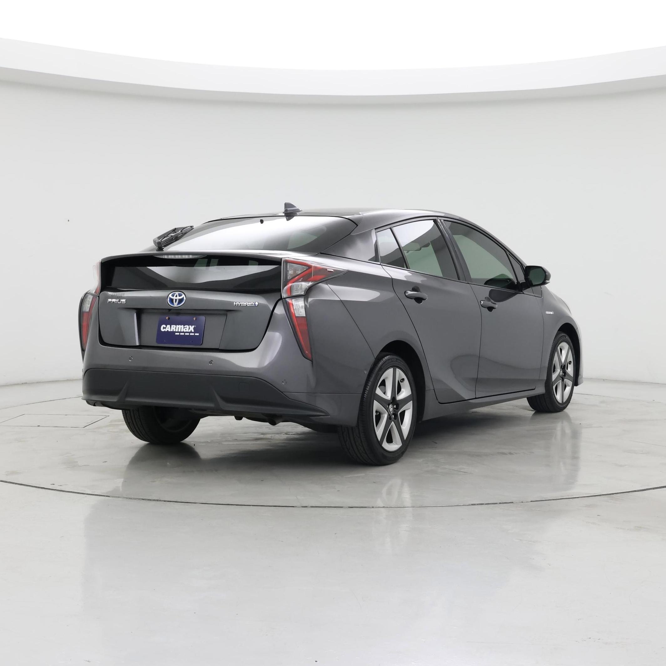 Thumbnail: 2018 Toyota Prius - 8