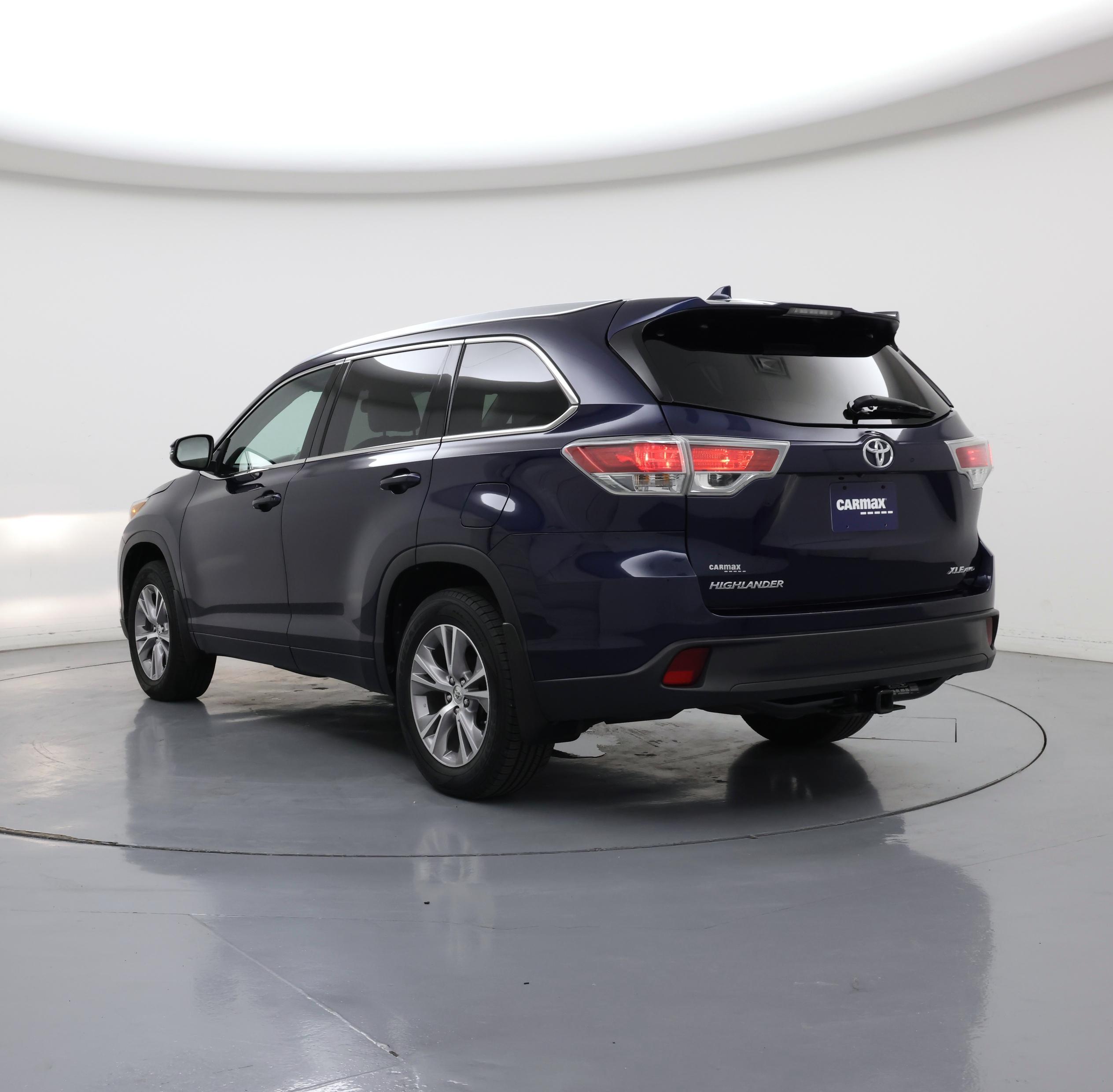 Thumbnail: 2015 Toyota Highlander - 2