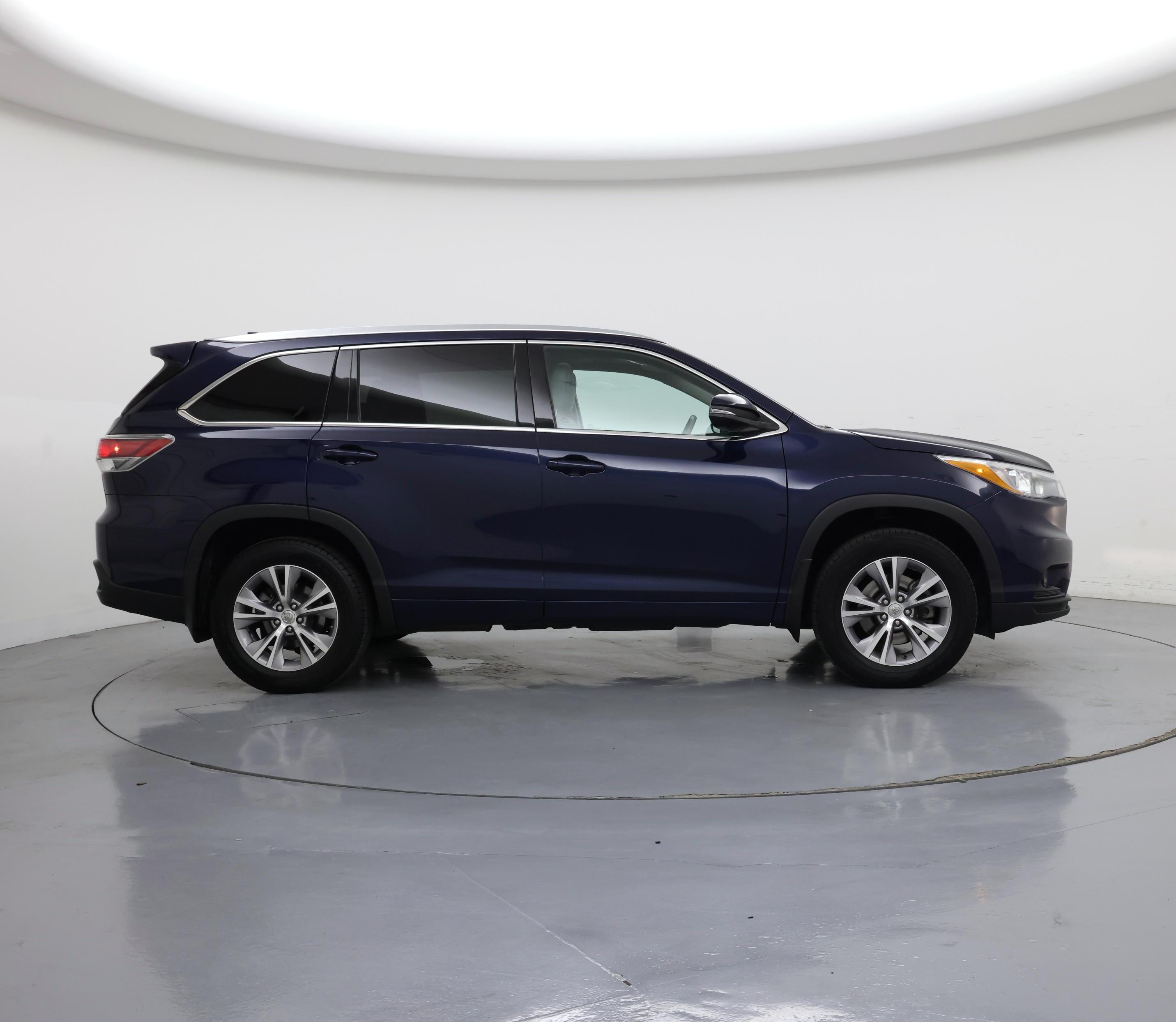 Thumbnail: 2015 Toyota Highlander - 7