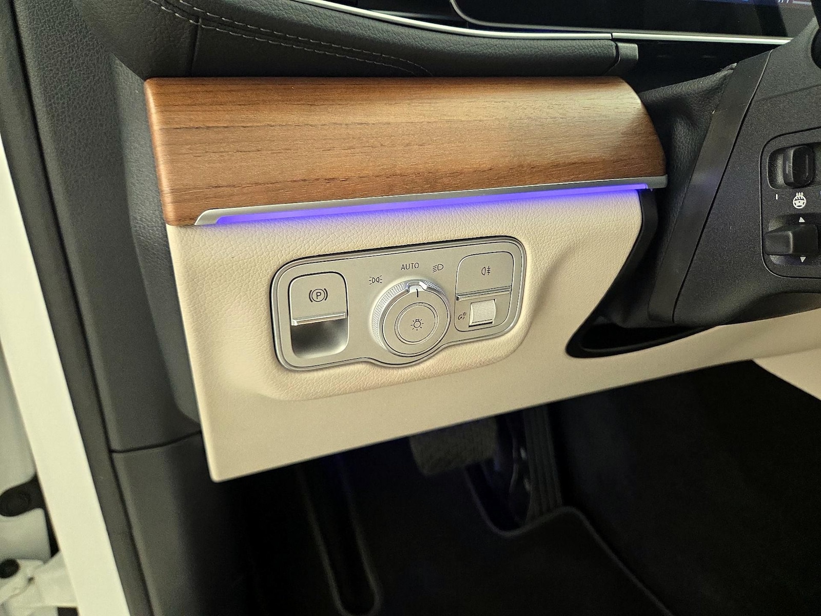 2024 Mercedes-Benz GLS 14