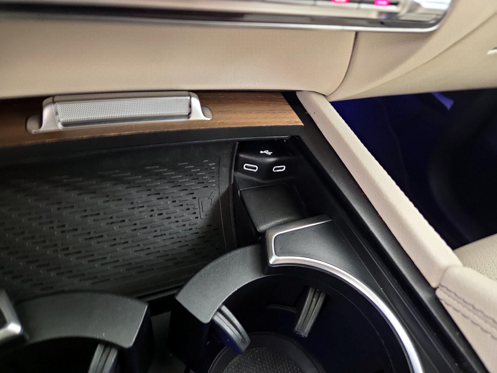 2024 Mercedes-Benz GLS 18