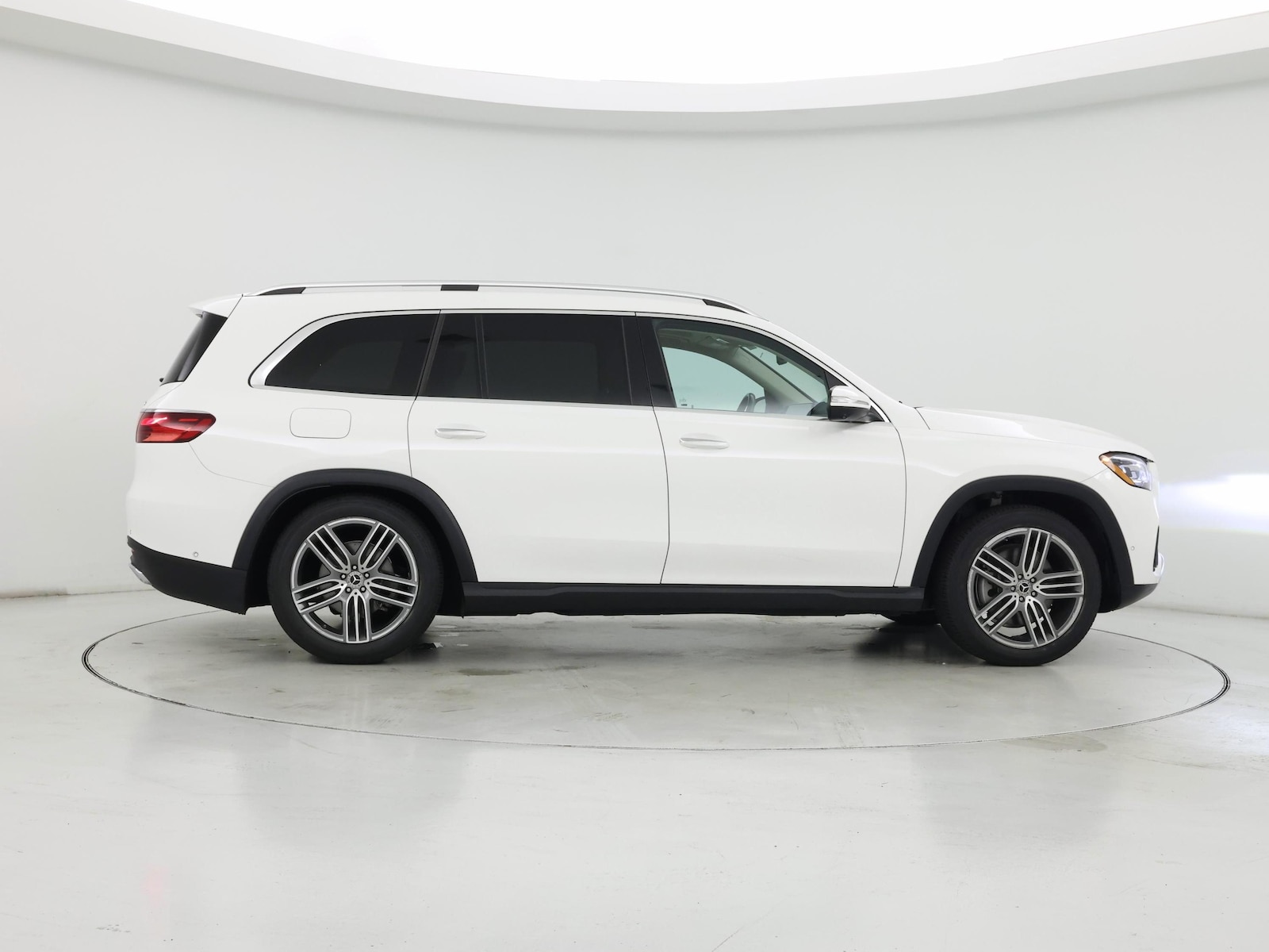 2024 Mercedes-Benz GLS 8