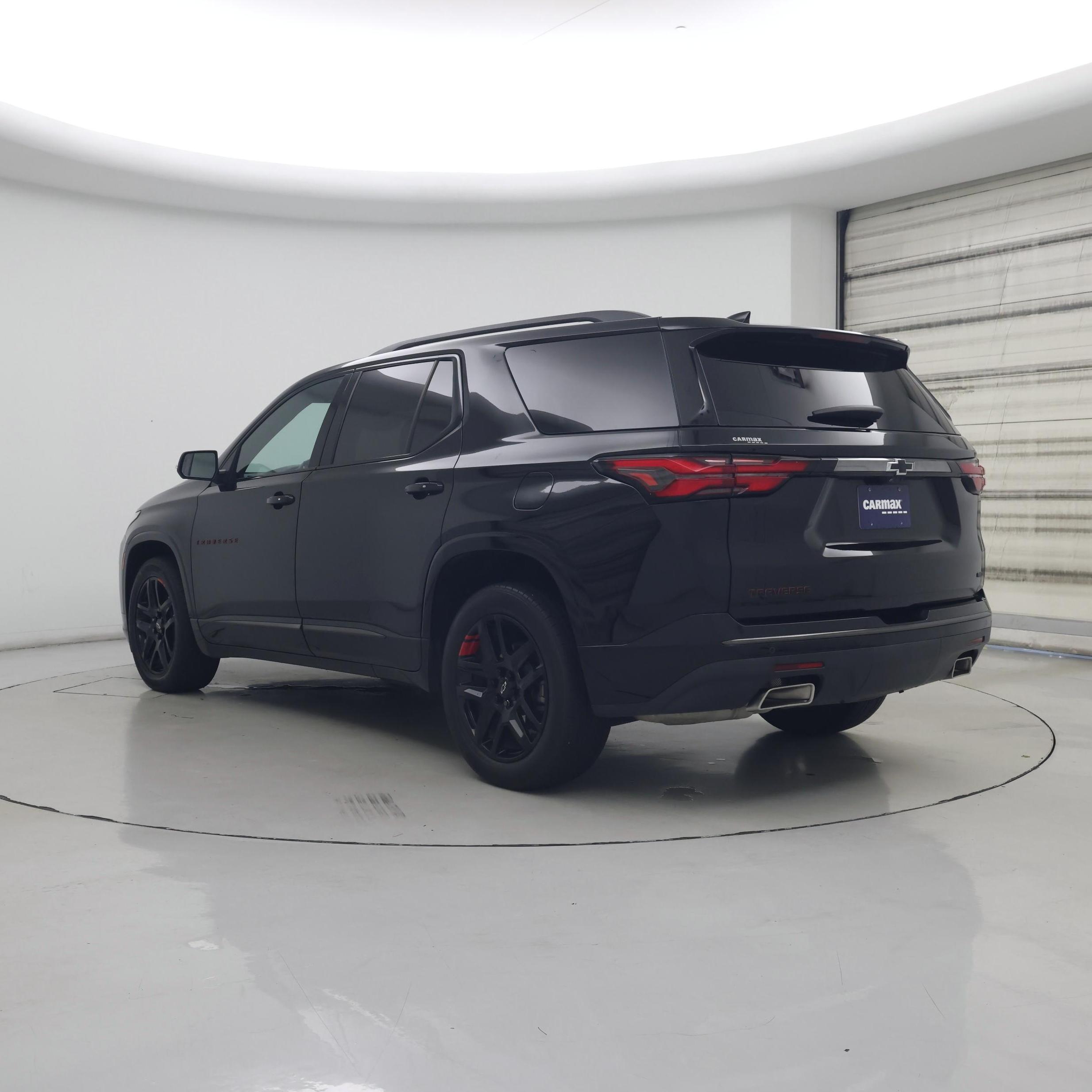 Thumbnail: 2023 Chevrolet Traverse - 2