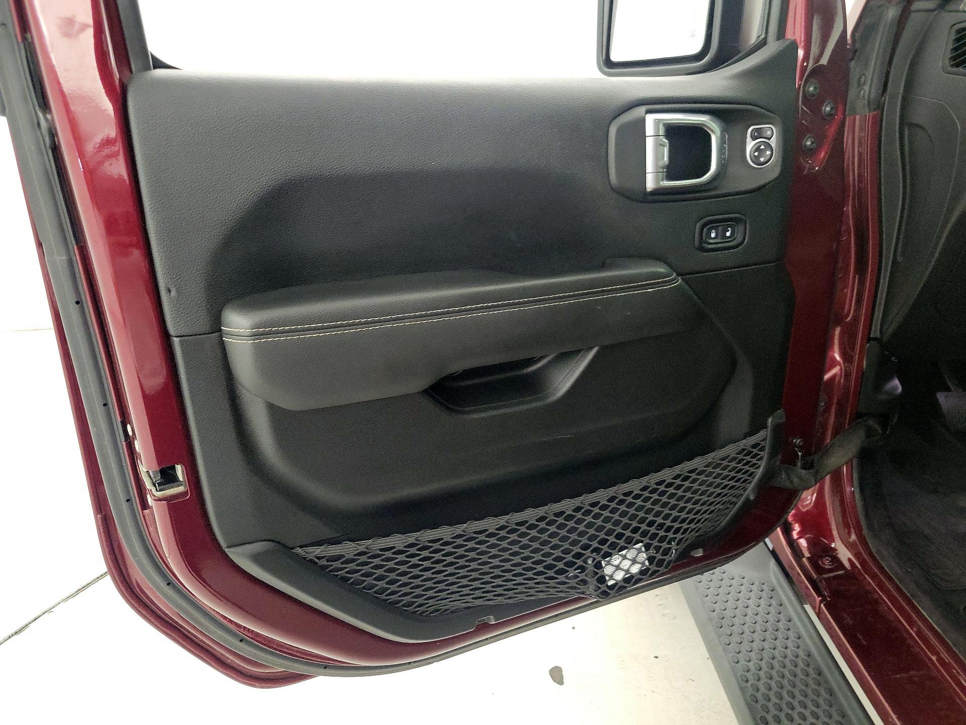 Thumbnail: 2021 Jeep Wrangler - 12