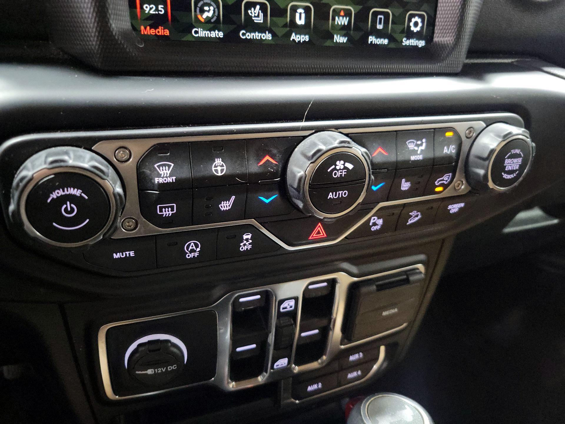 Thumbnail: 2021 Jeep Wrangler - 17