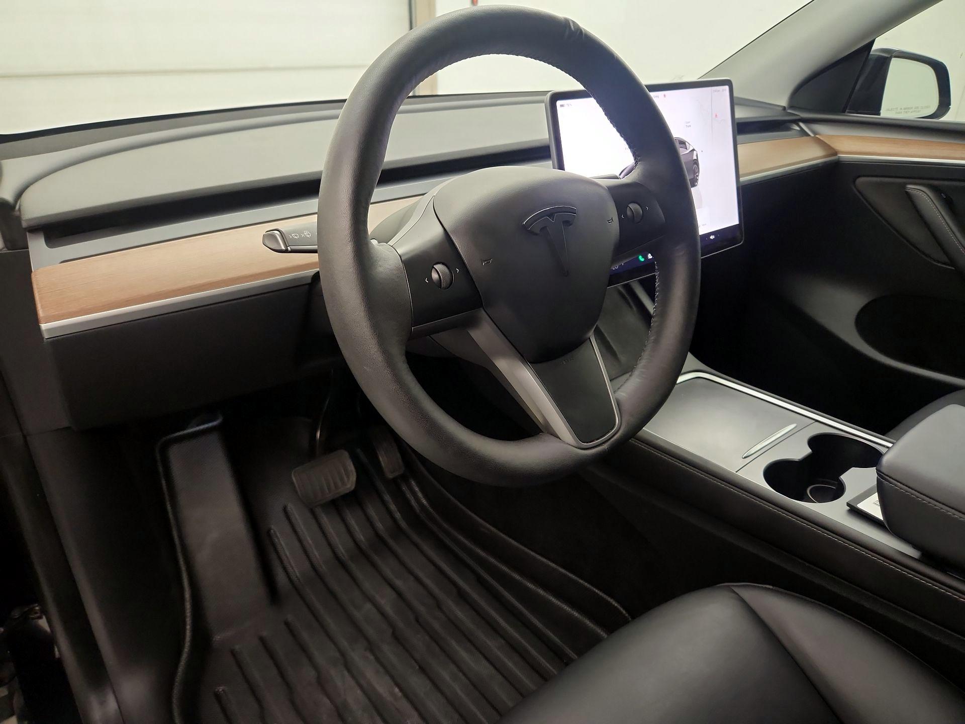Thumbnail: 2022 Tesla Model Y - 9