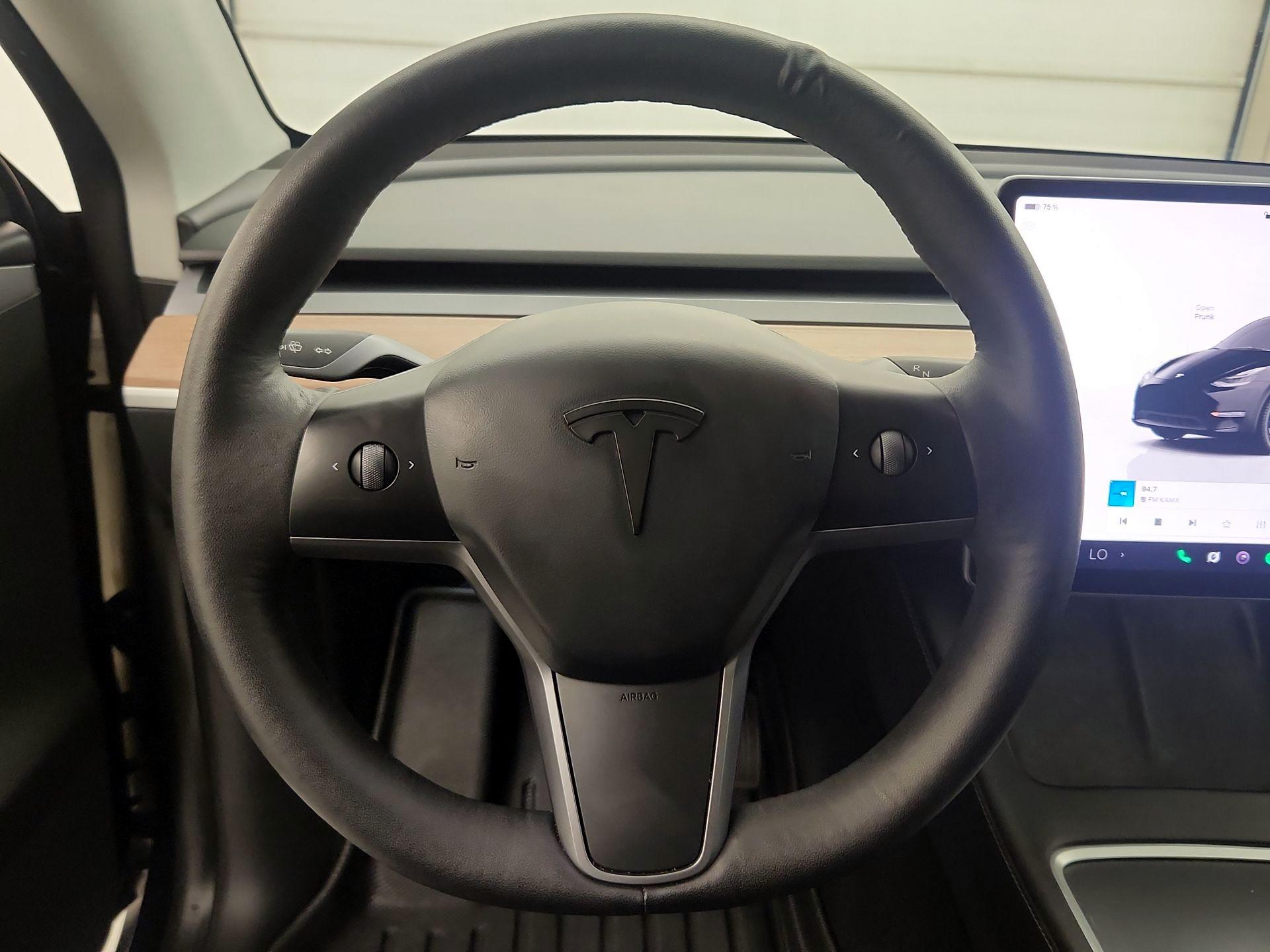Thumbnail: 2022 Tesla Model Y - 10