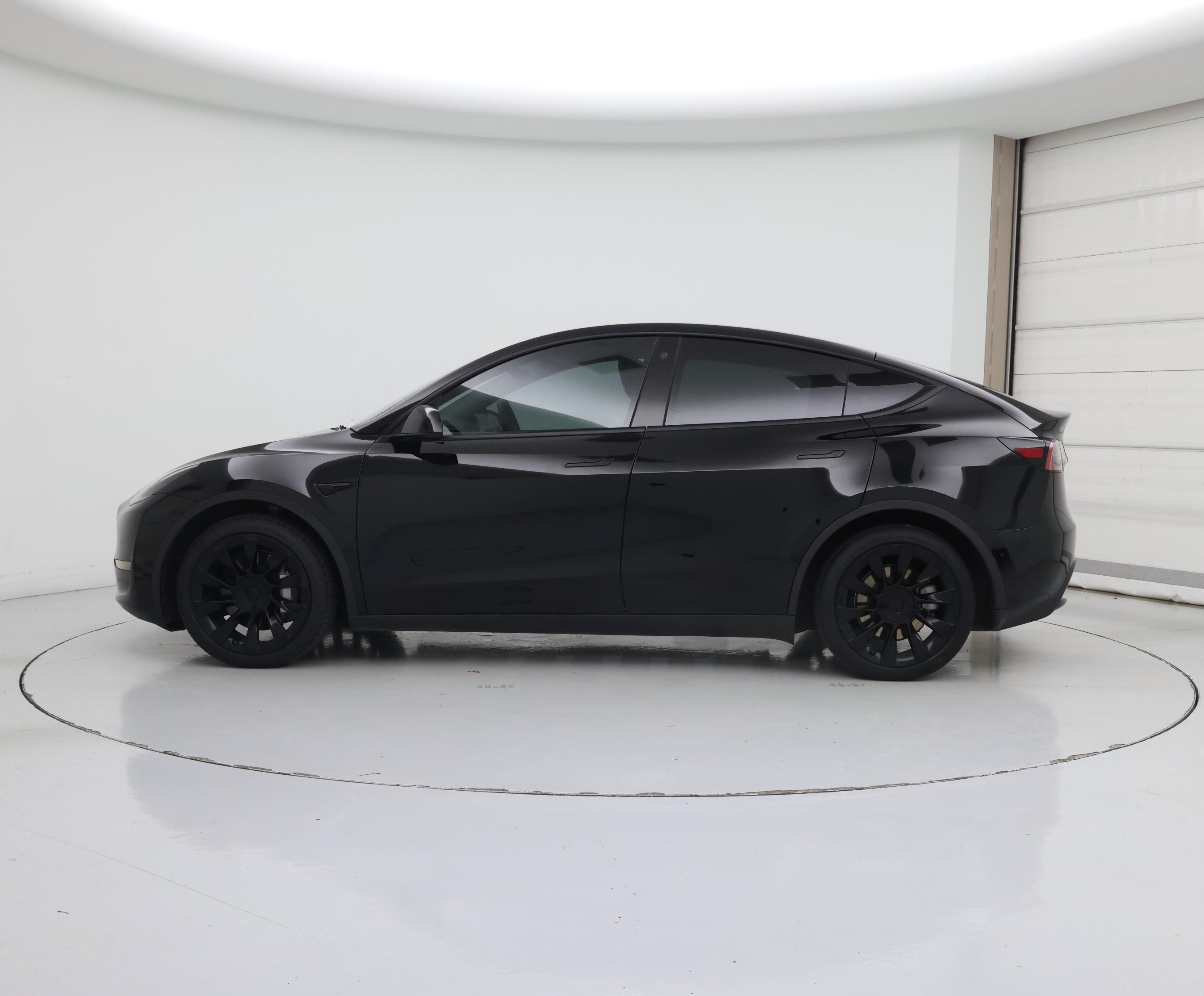 Thumbnail: 2022 Tesla Model Y - 3