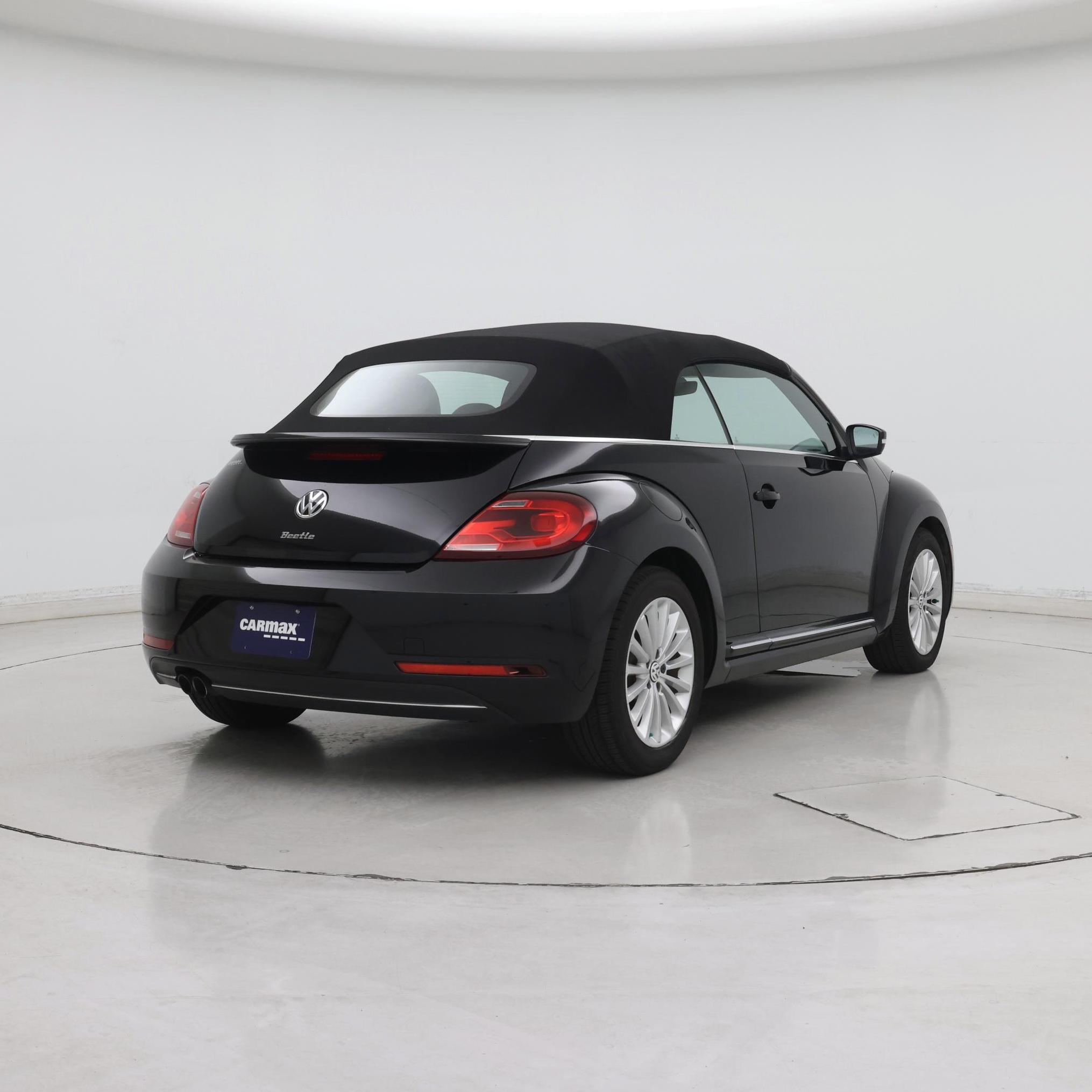Thumbnail: 2019 Volkswagen Beetle - 8