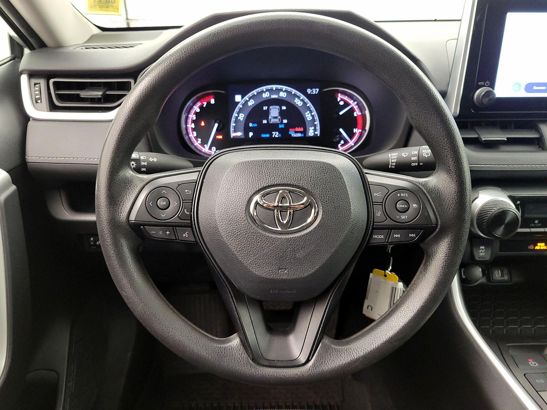 Thumbnail: 2023 Toyota RAV4 - 10
