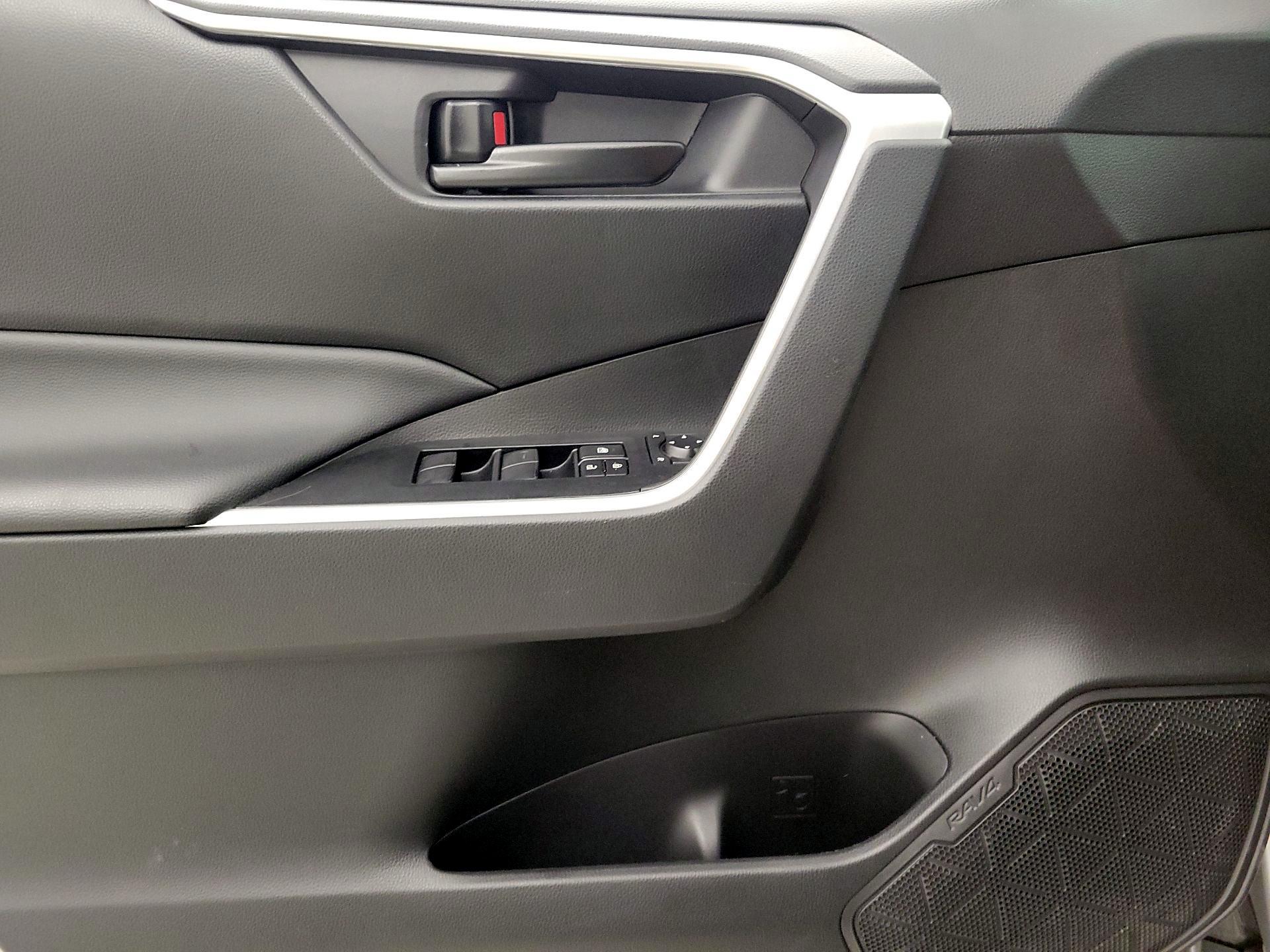 Thumbnail: 2023 Toyota RAV4 - 12