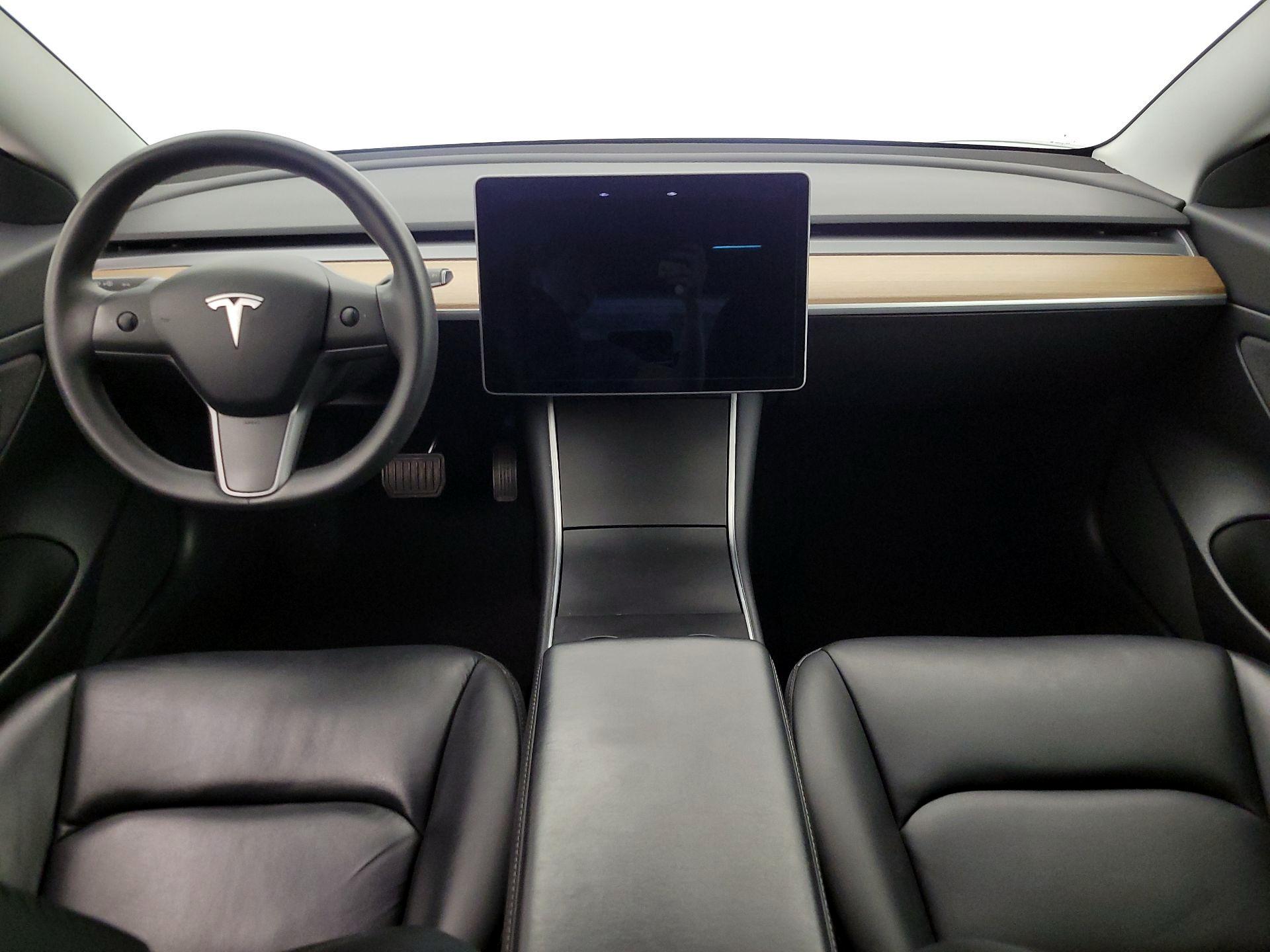 Thumbnail: 2020 Tesla Model 3 - 9