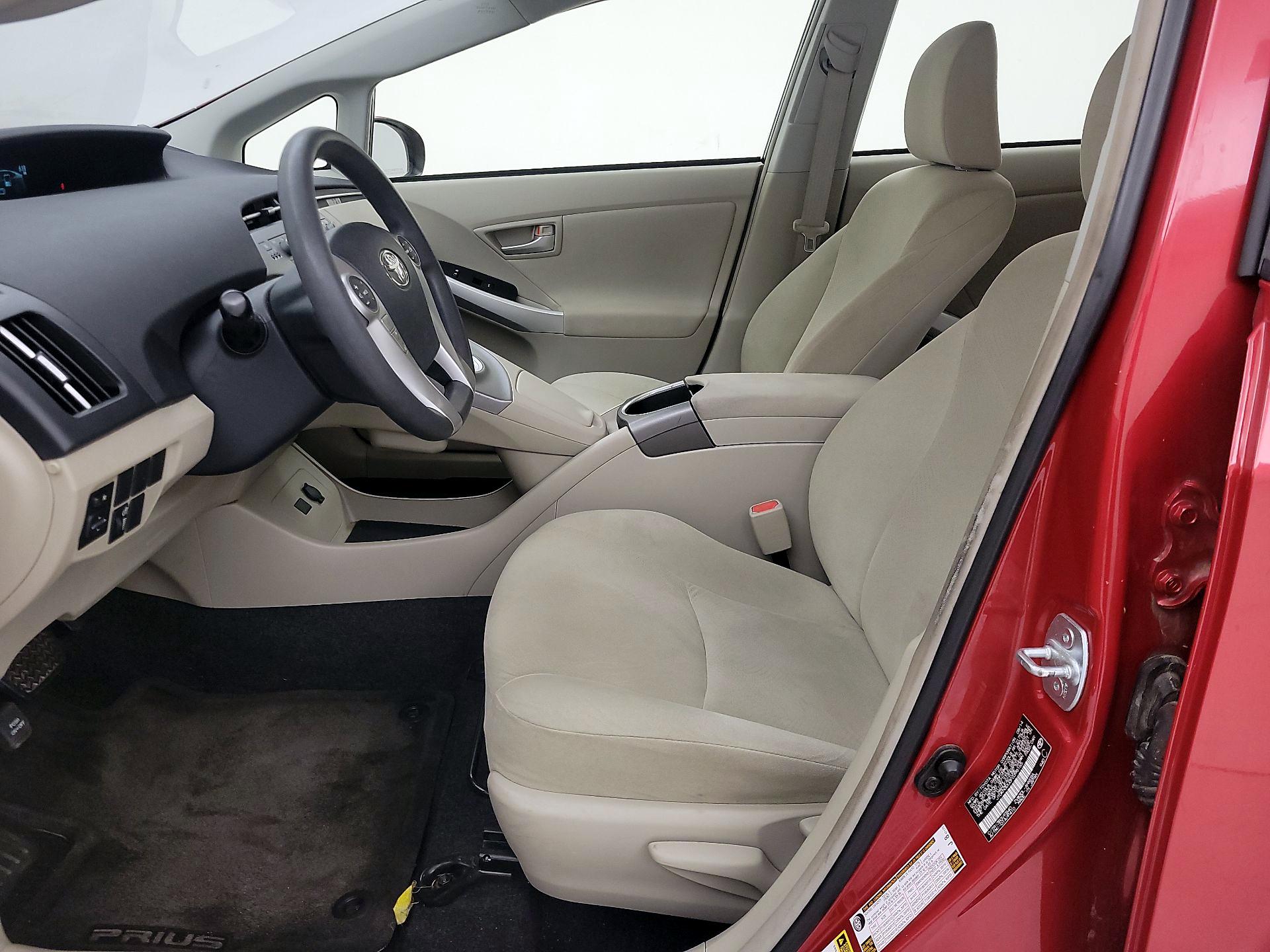 Thumbnail: 2015 Toyota Prius - 11