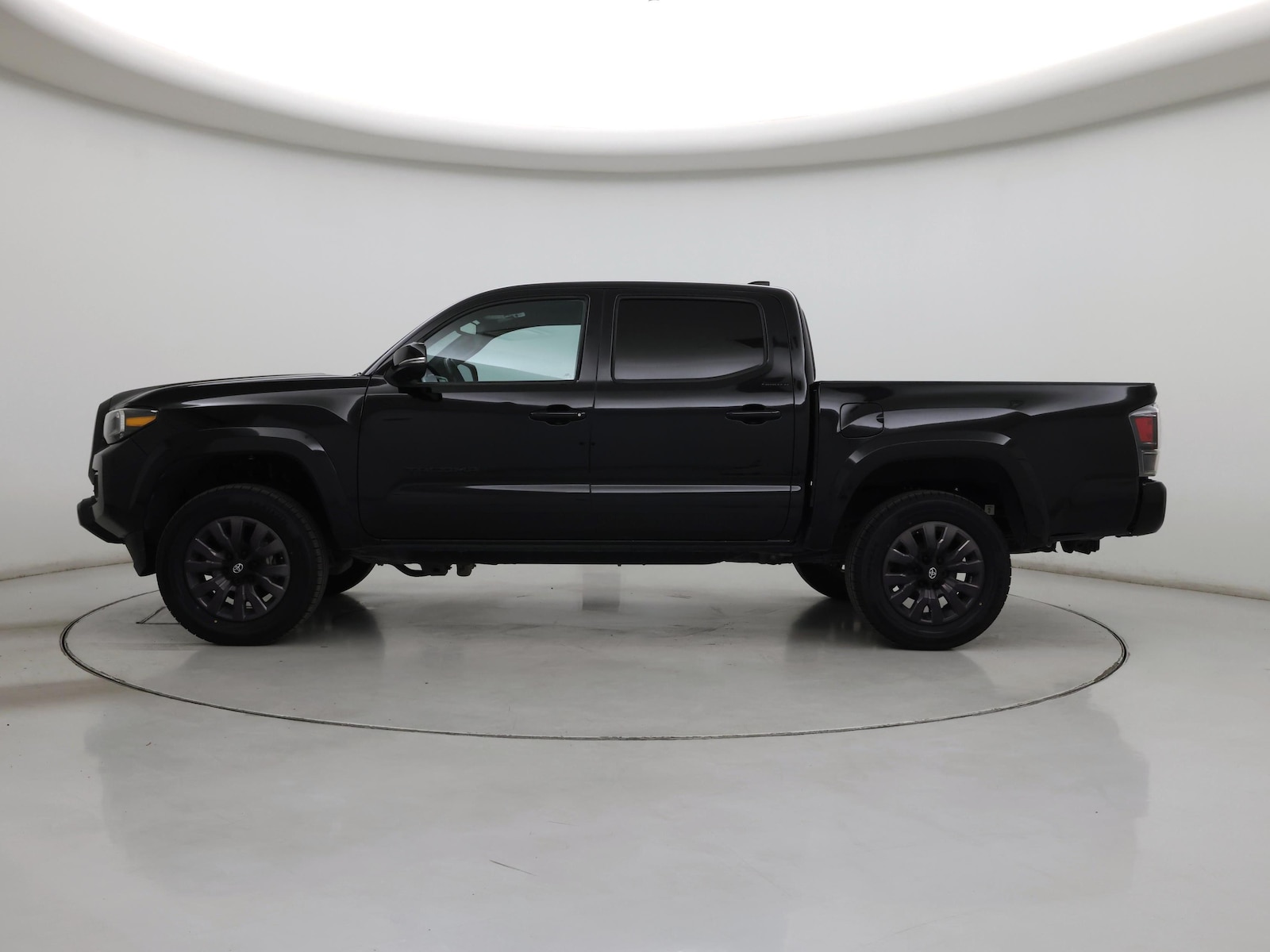 2021 Toyota Tacoma Limited - Photo 4