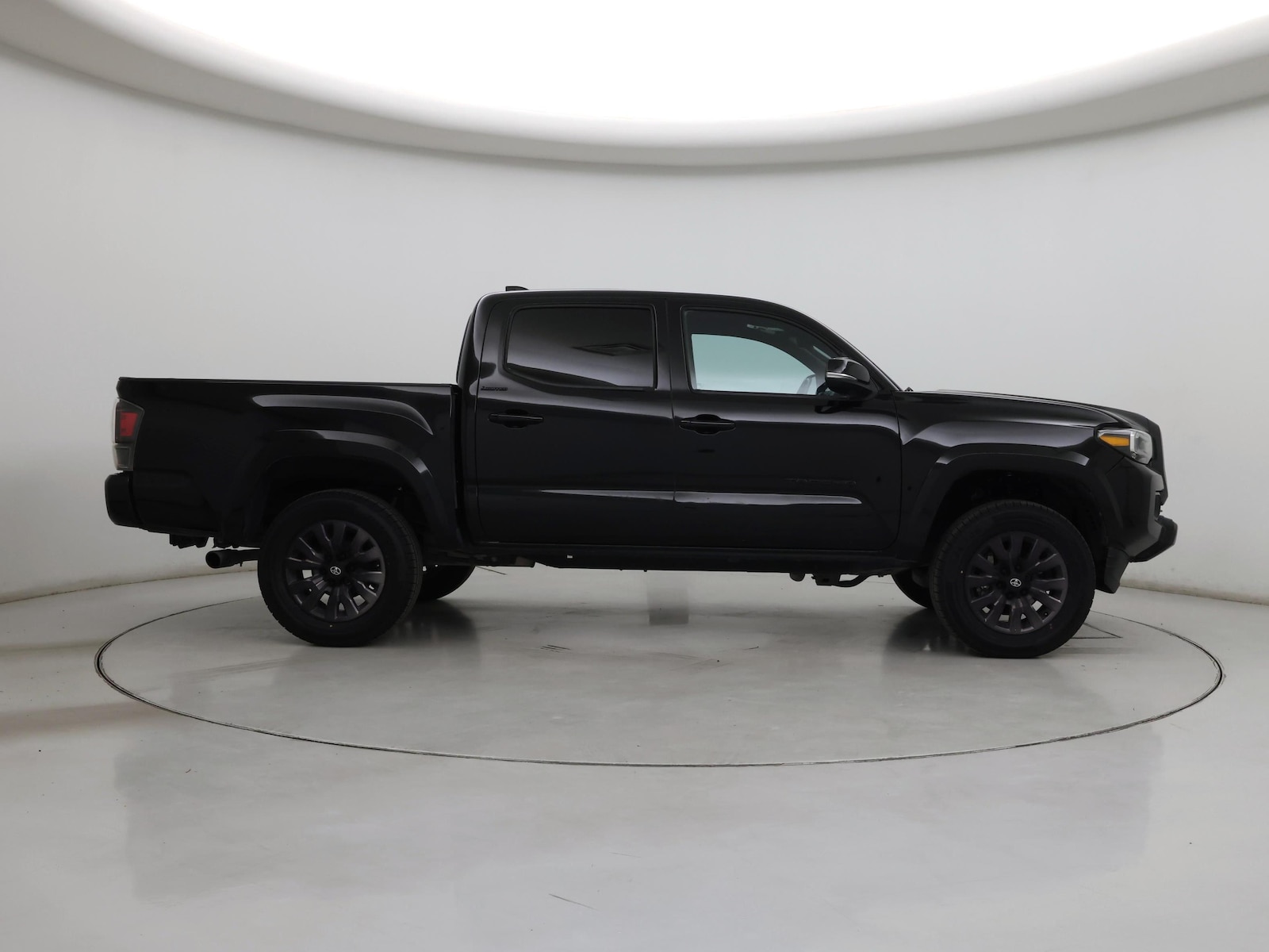 2021 Toyota Tacoma Limited - Photo 8