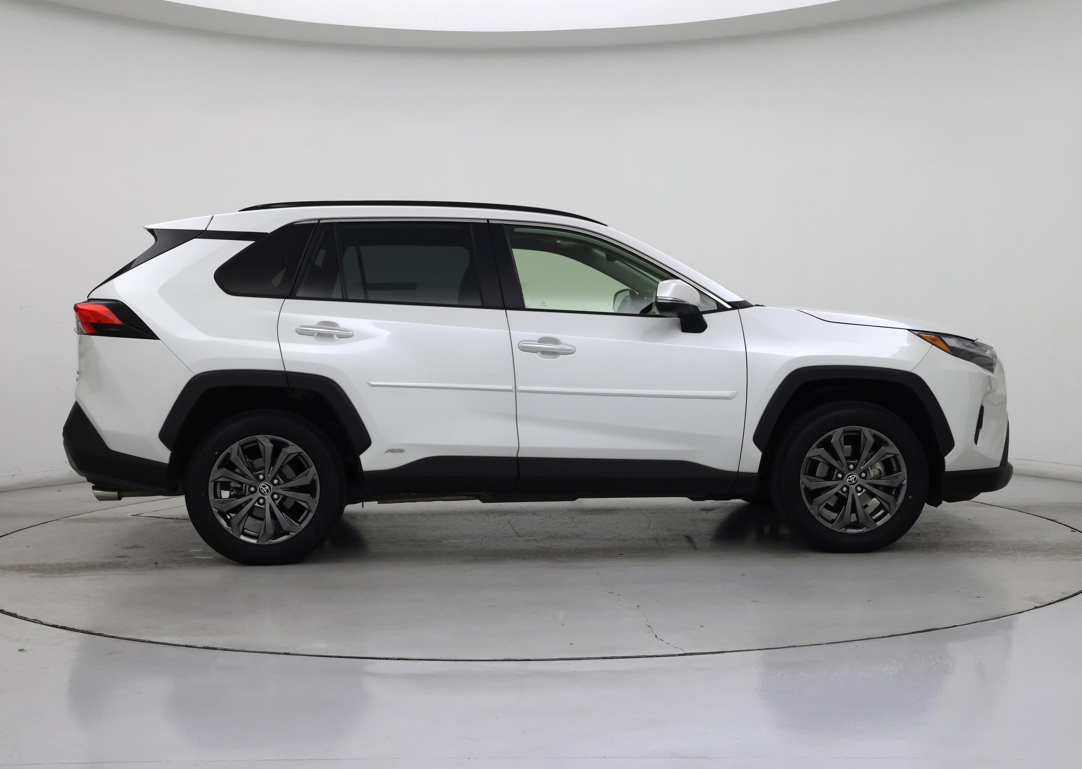 Thumbnail: 2024 Toyota RAV4 - 7
