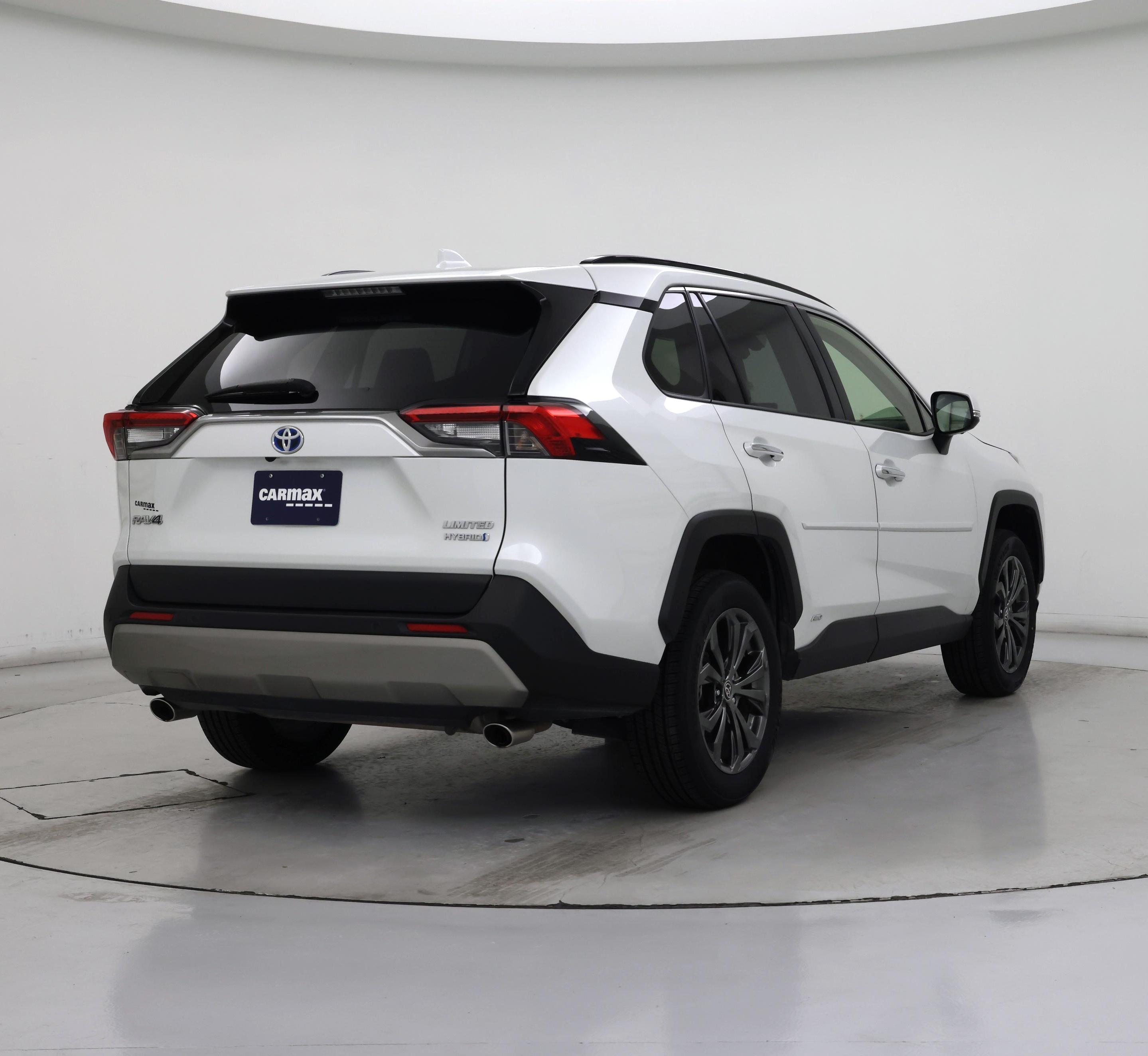 Thumbnail: 2024 Toyota RAV4 - 8