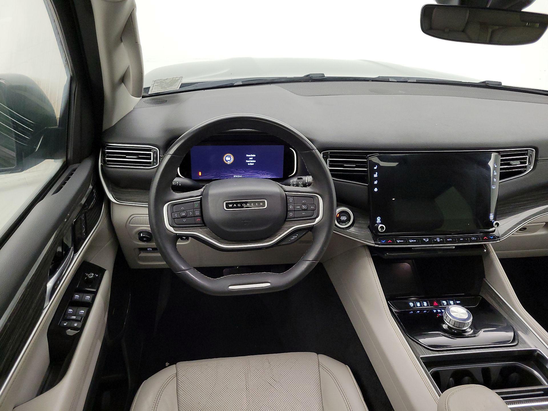 Thumbnail: 2022 Jeep Wagoneer - 10