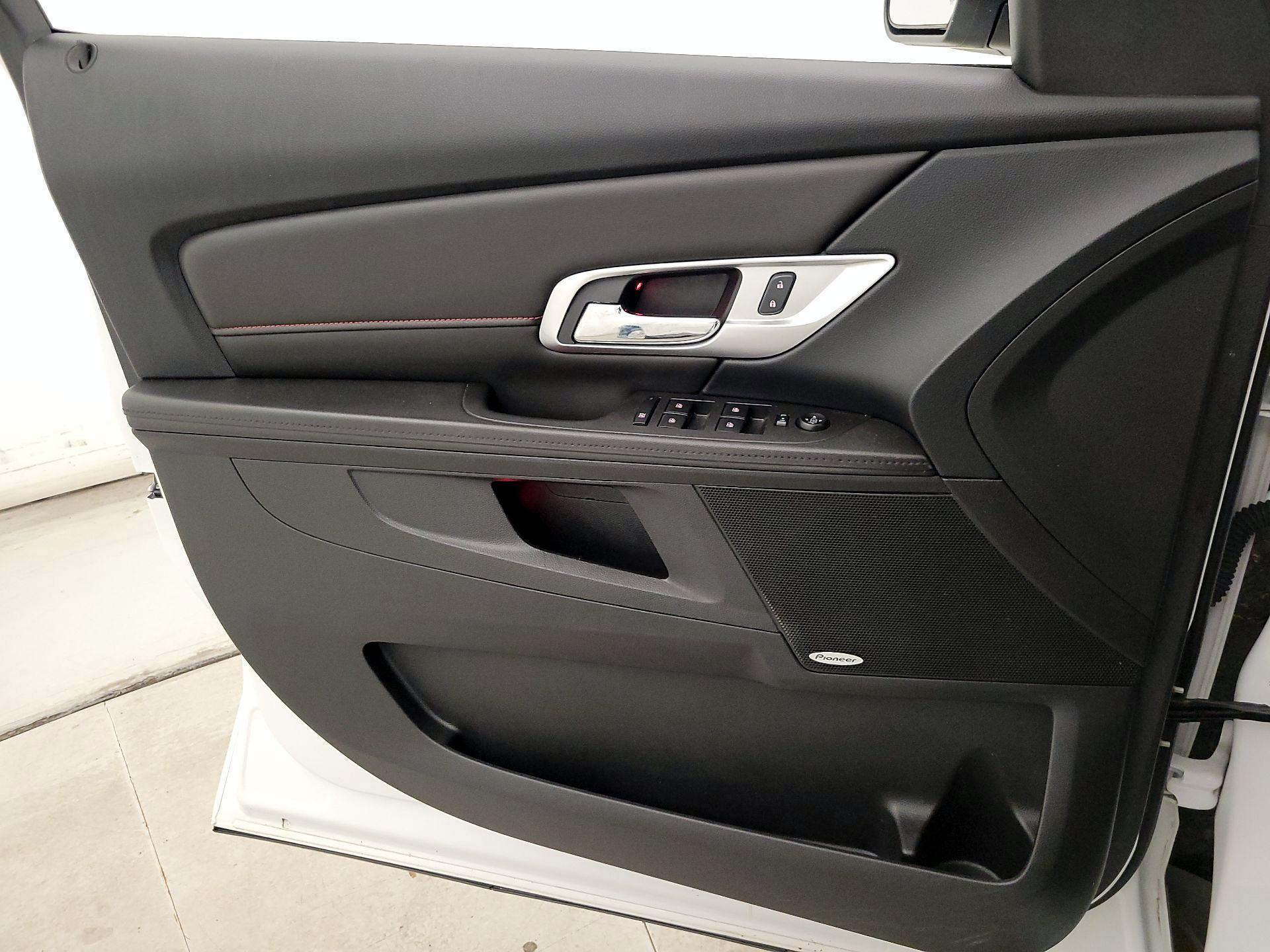 Thumbnail: 2017 GMC Terrain - 12