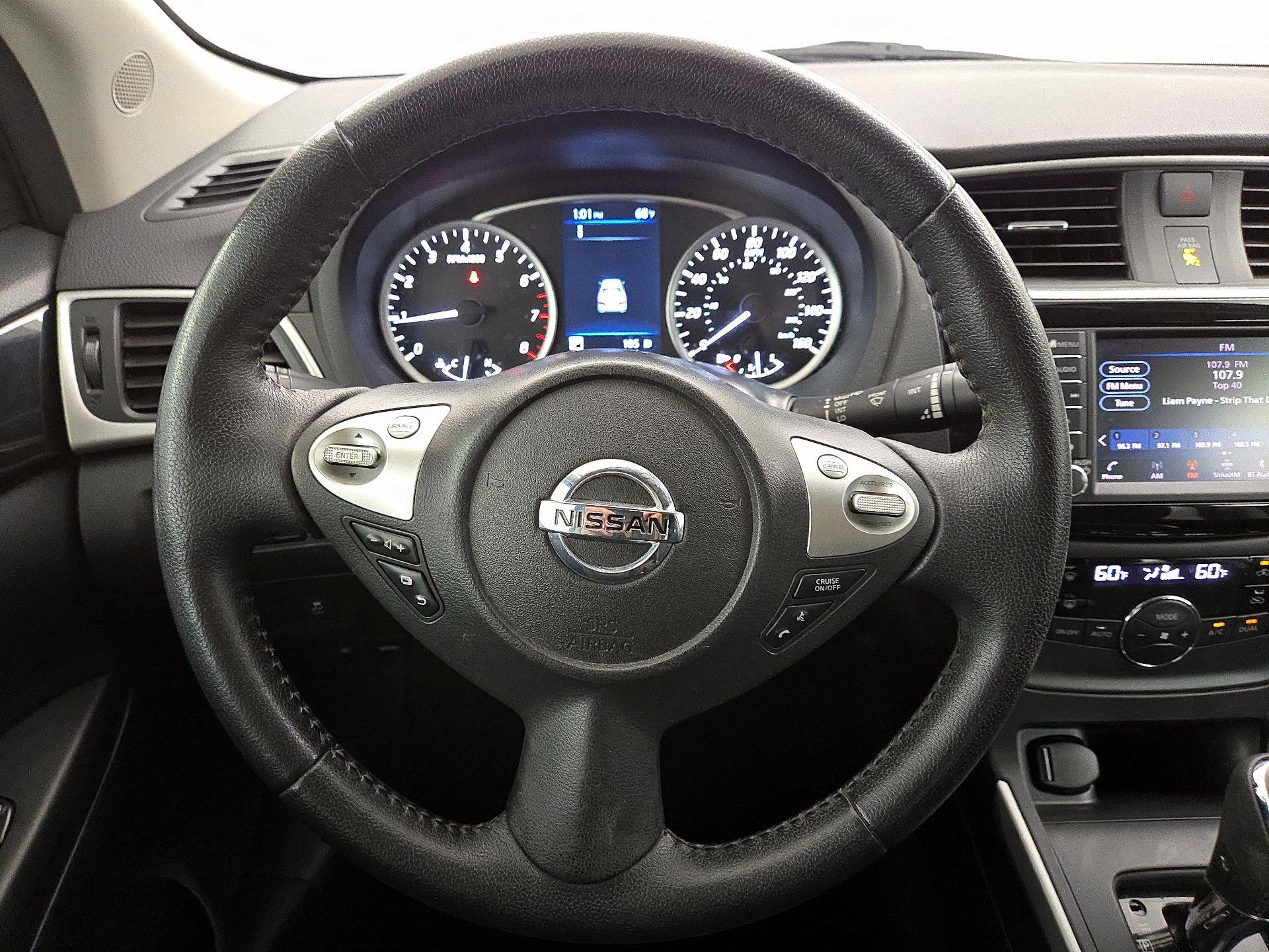 Thumbnail: 2019 Nissan Sentra - 10