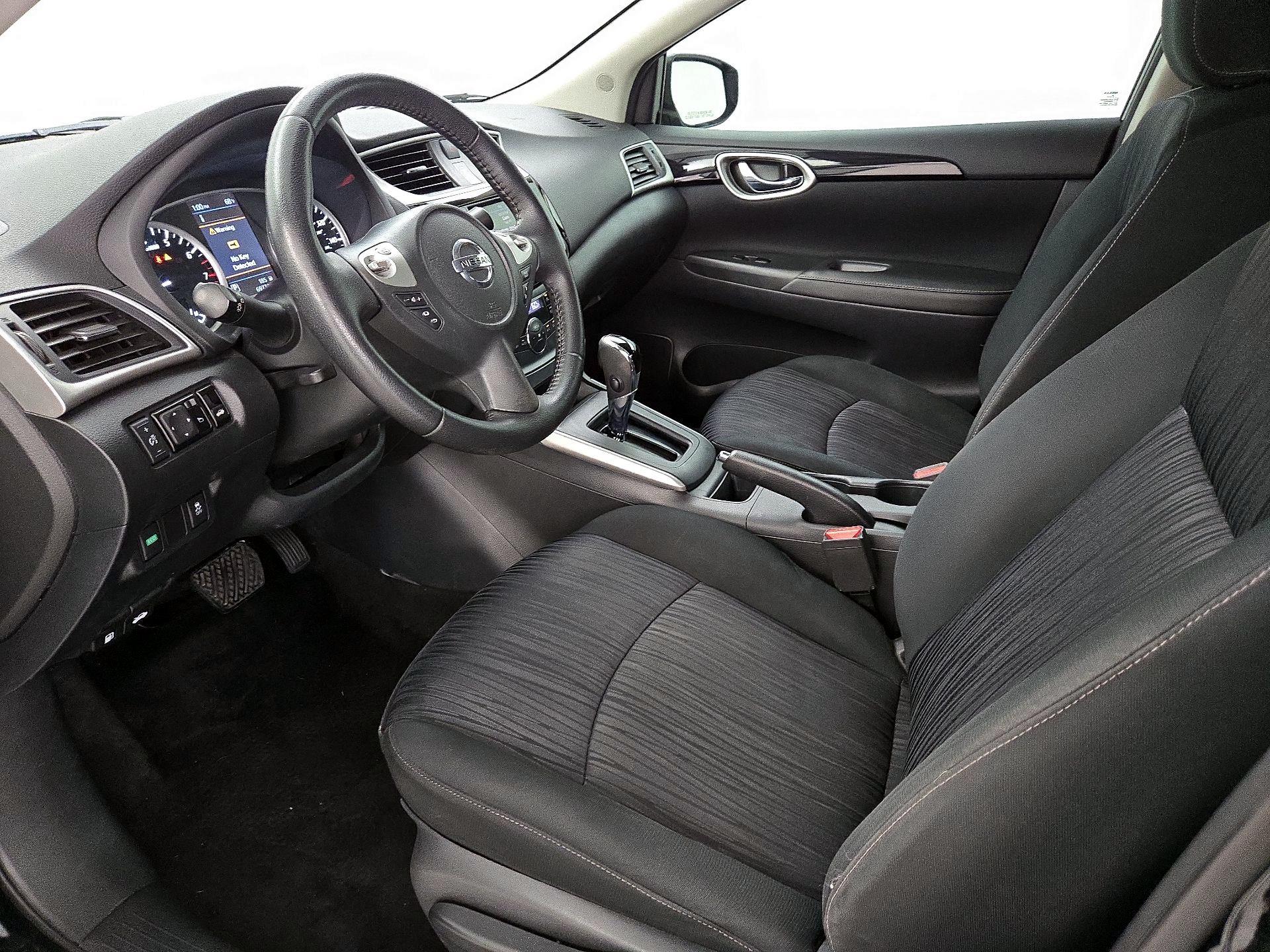 Thumbnail: 2019 Nissan Sentra - 11