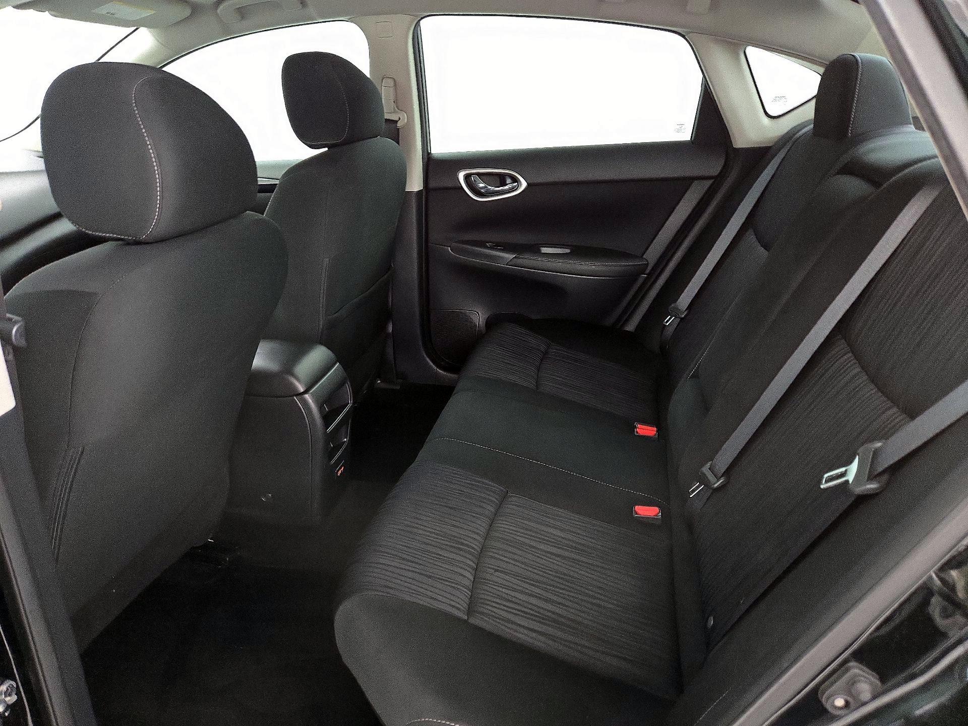 Thumbnail: 2019 Nissan Sentra - 19