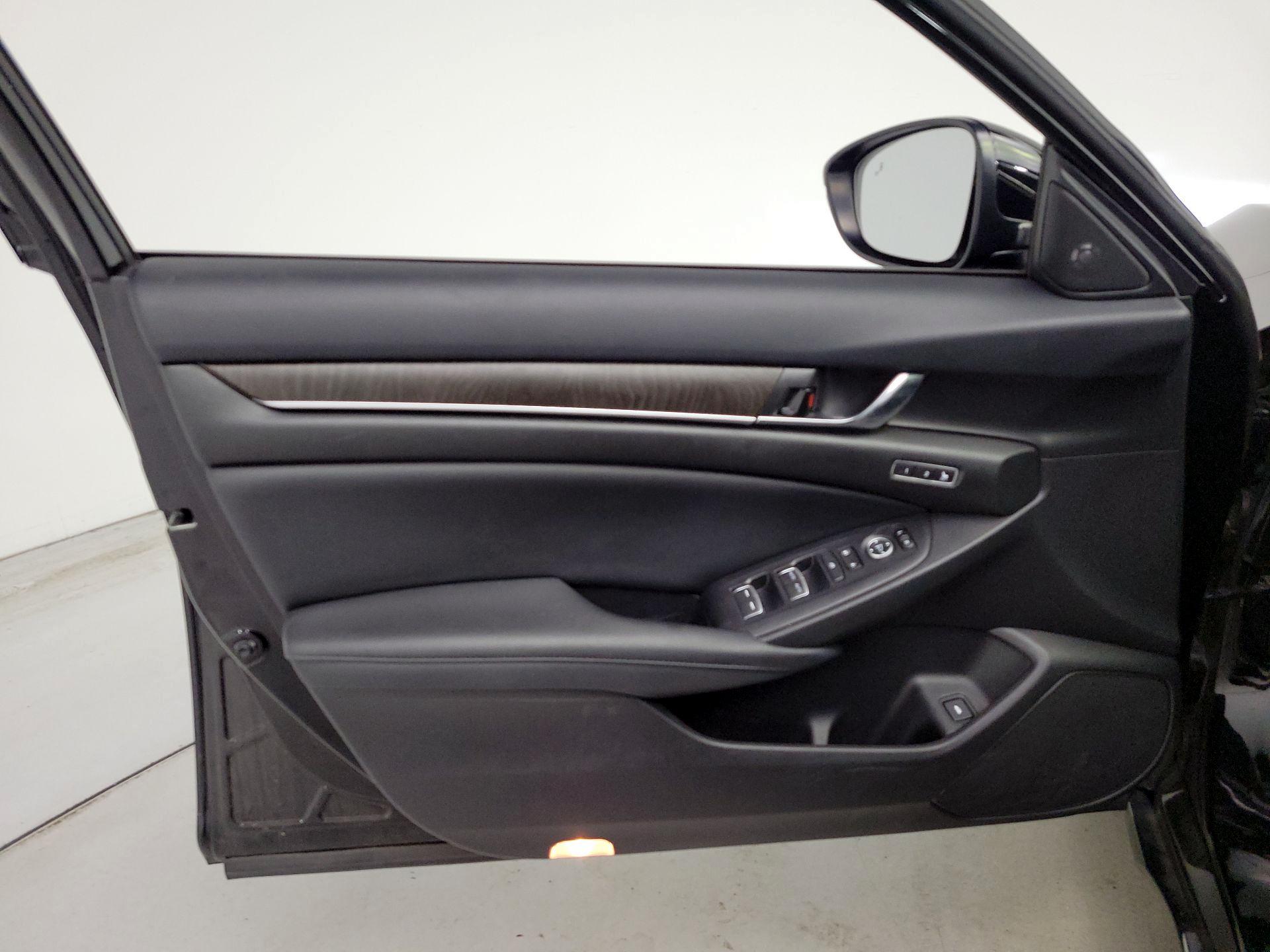 Thumbnail: 2022 Honda Accord - 12