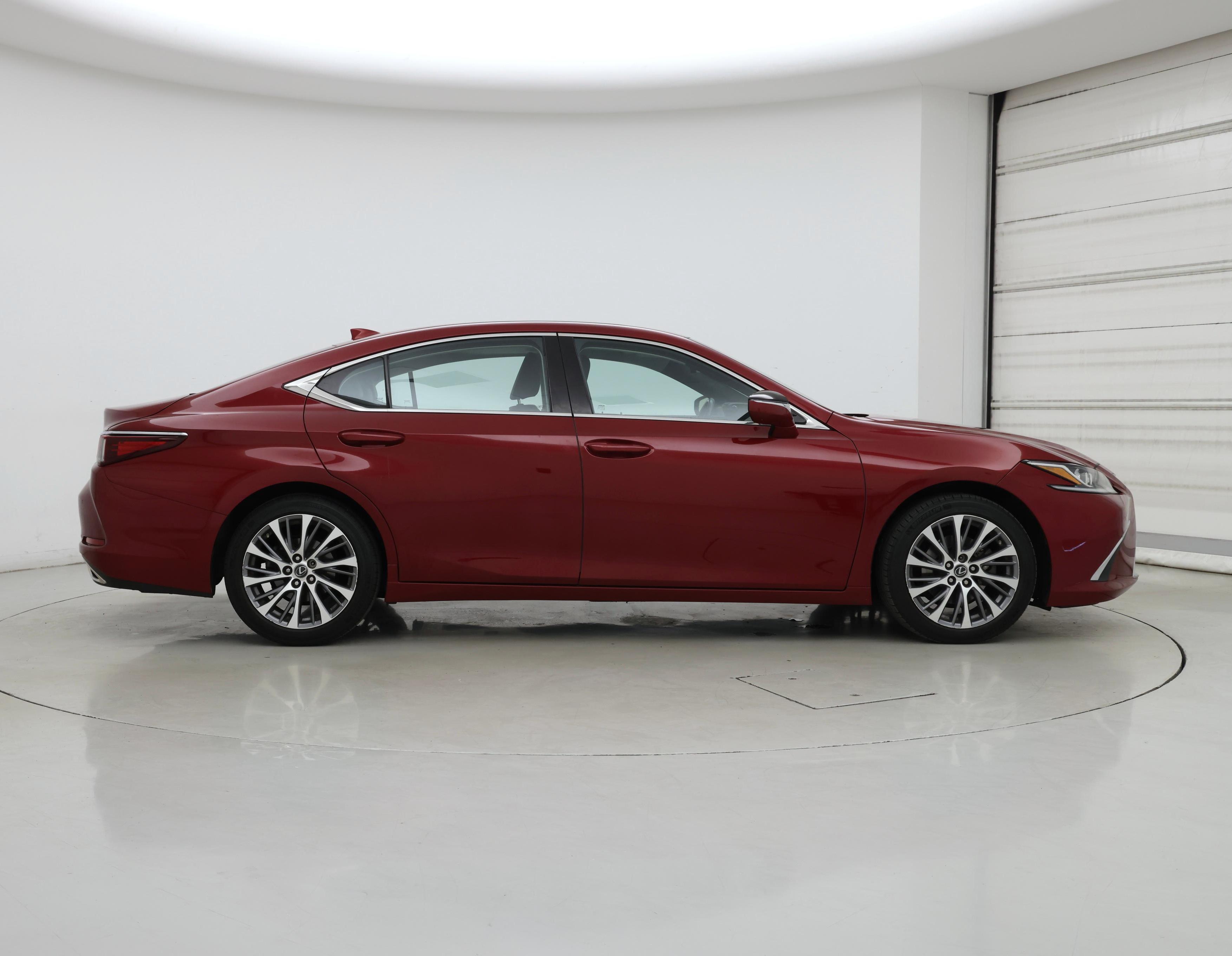 Thumbnail: 2020 Lexus ES - 7