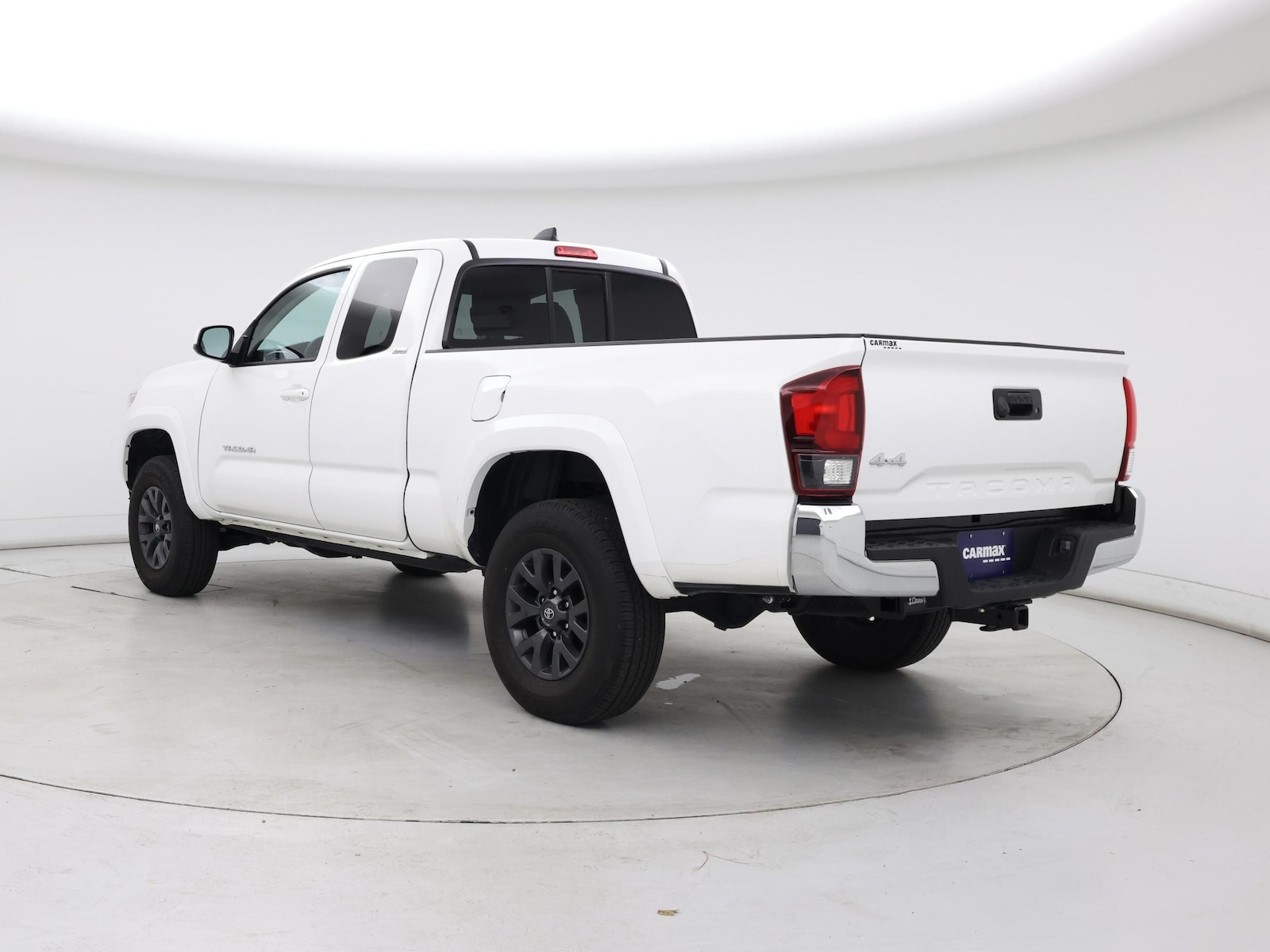 2022 Toyota Tacoma SR5 - Photo 3