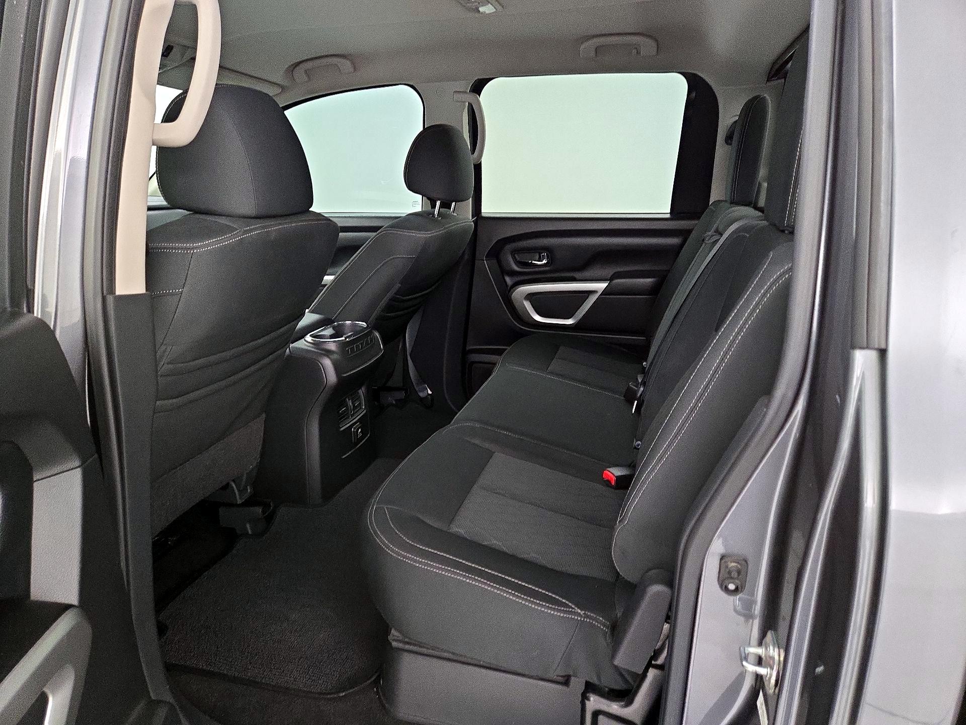 Thumbnail: 2018 Nissan Titan - 20