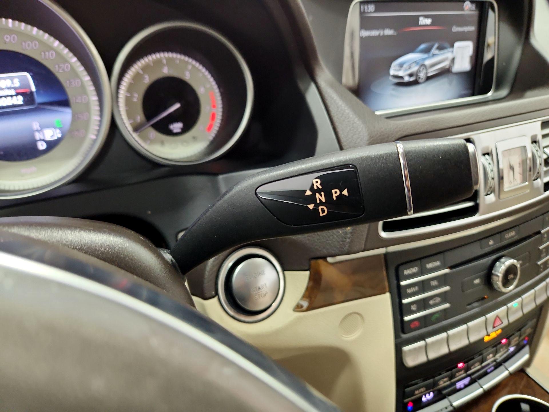Thumbnail: 2016 Mercedes-Benz E-Class - 17