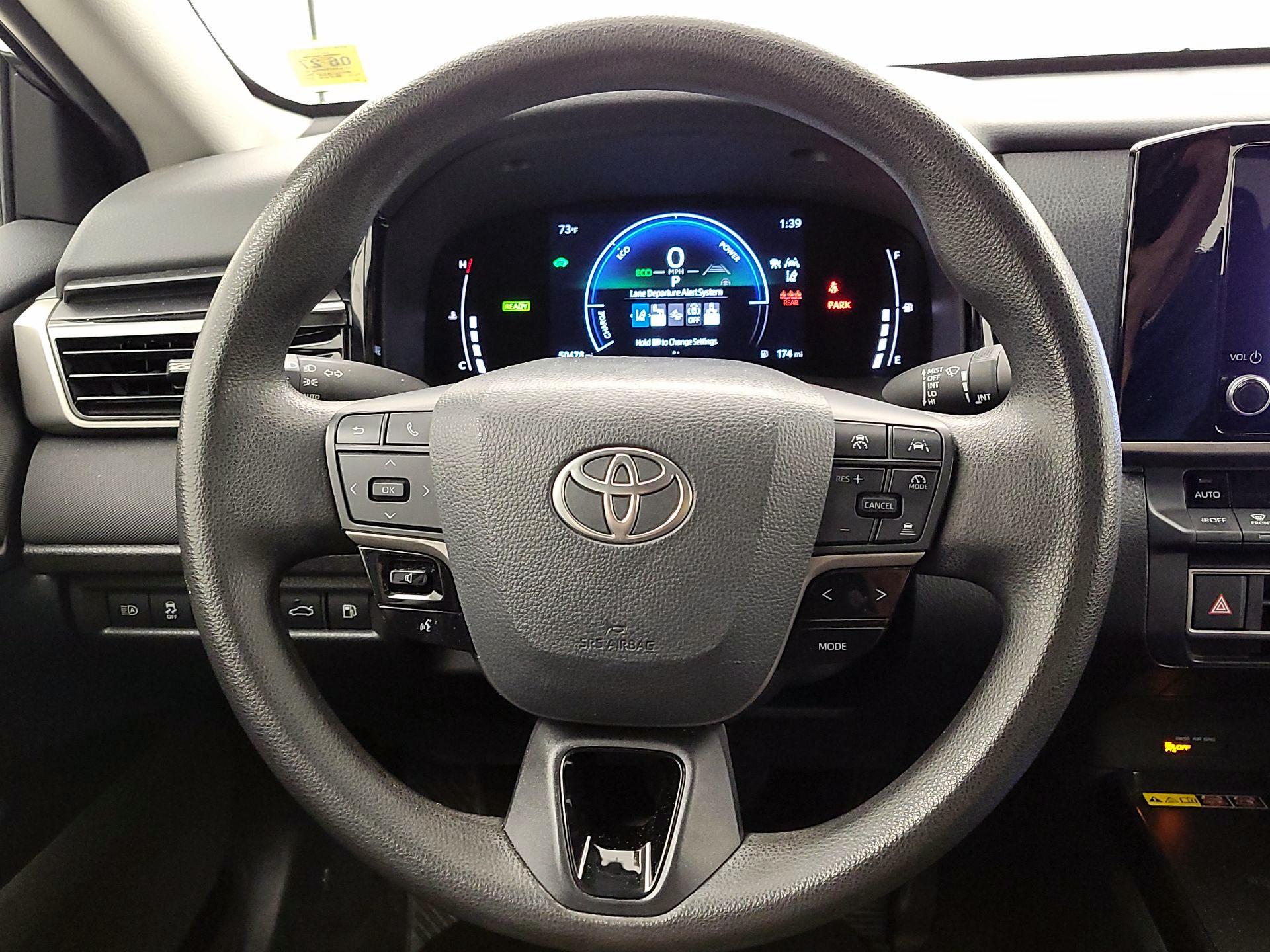 Thumbnail: 2025 Toyota Camry - 10