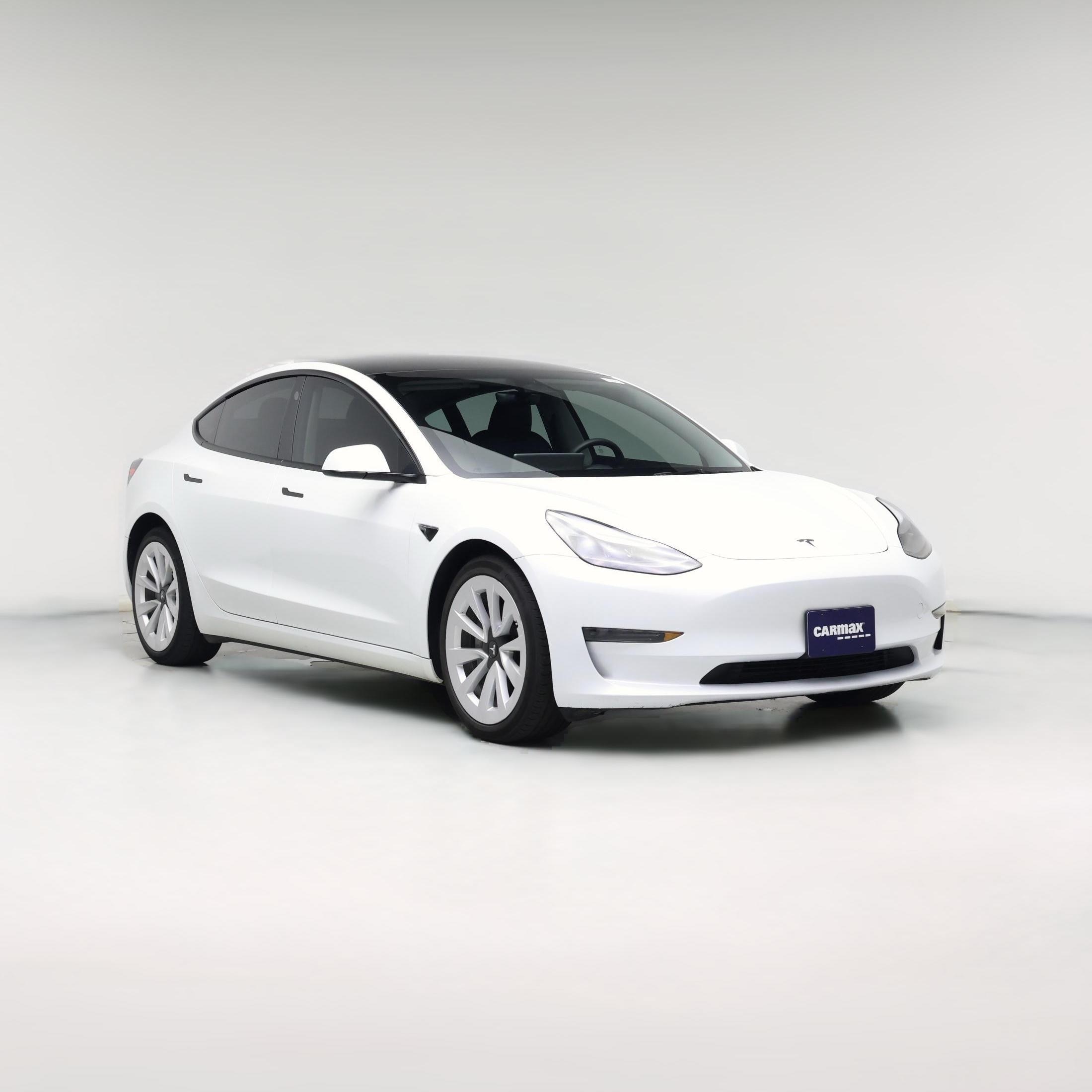 Thumbnail: 2023 Tesla Model 3 - 1