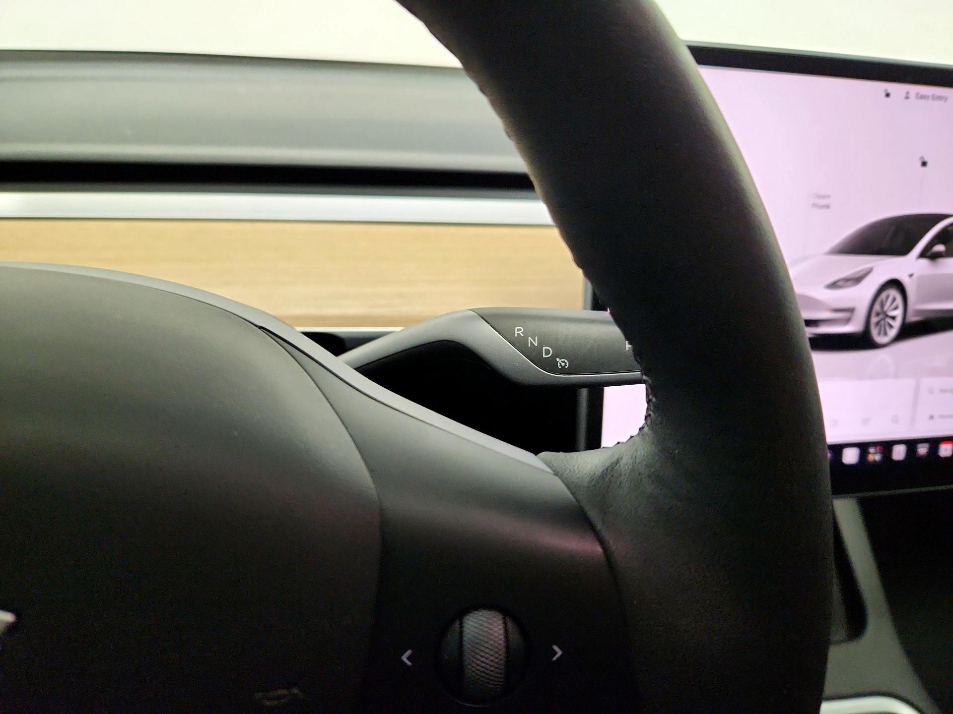 Thumbnail: 2023 Tesla Model 3 - 17