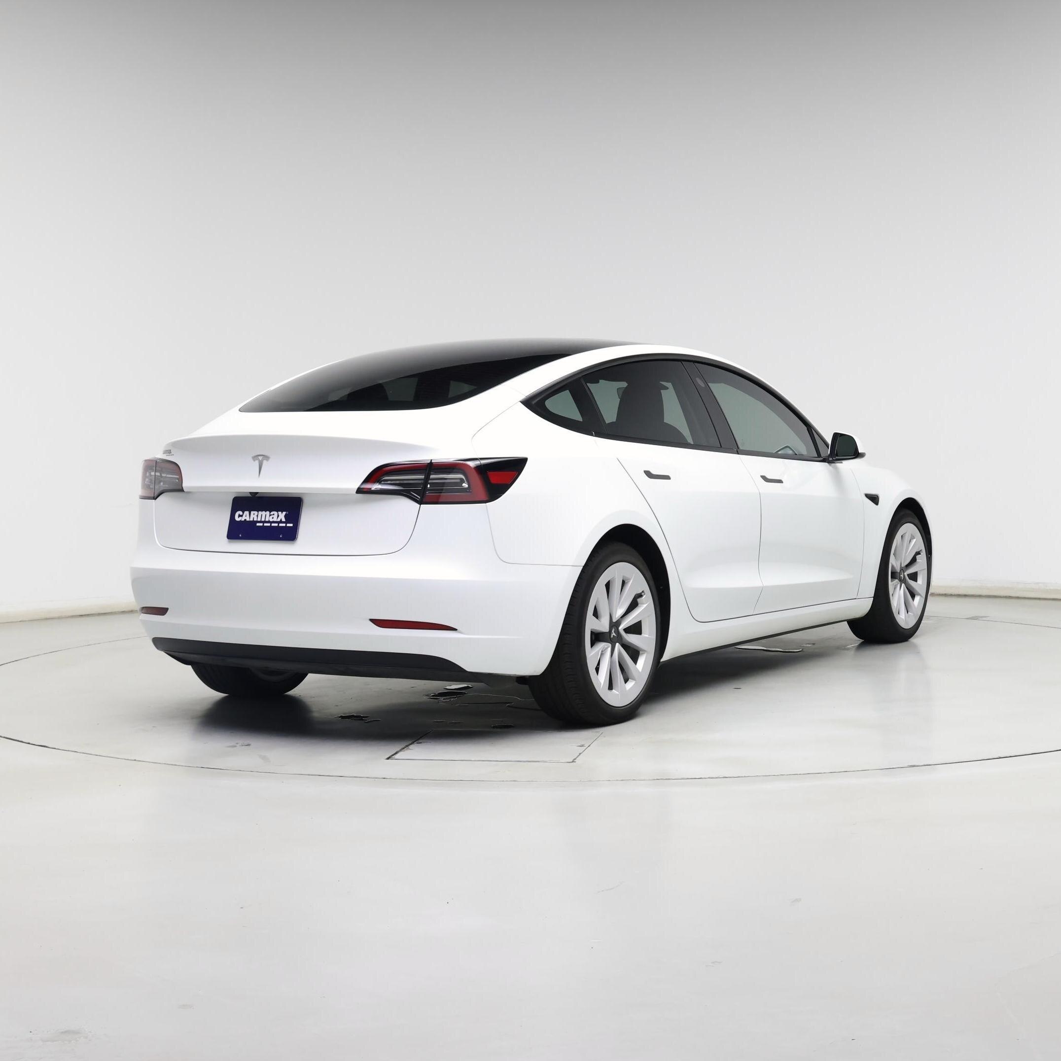 Thumbnail: 2023 Tesla Model 3 - 8