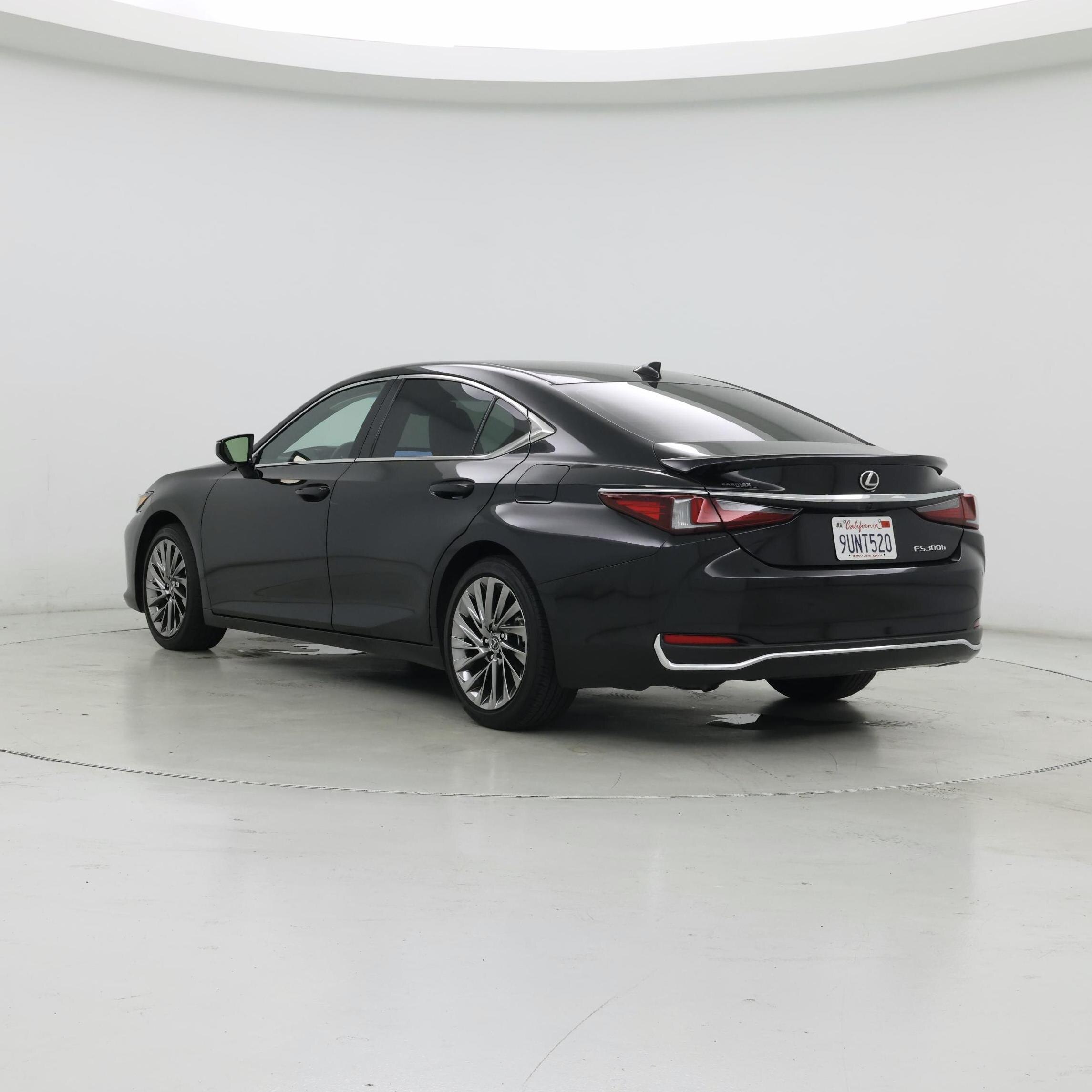 Thumbnail: 2025 Lexus ES - 2
