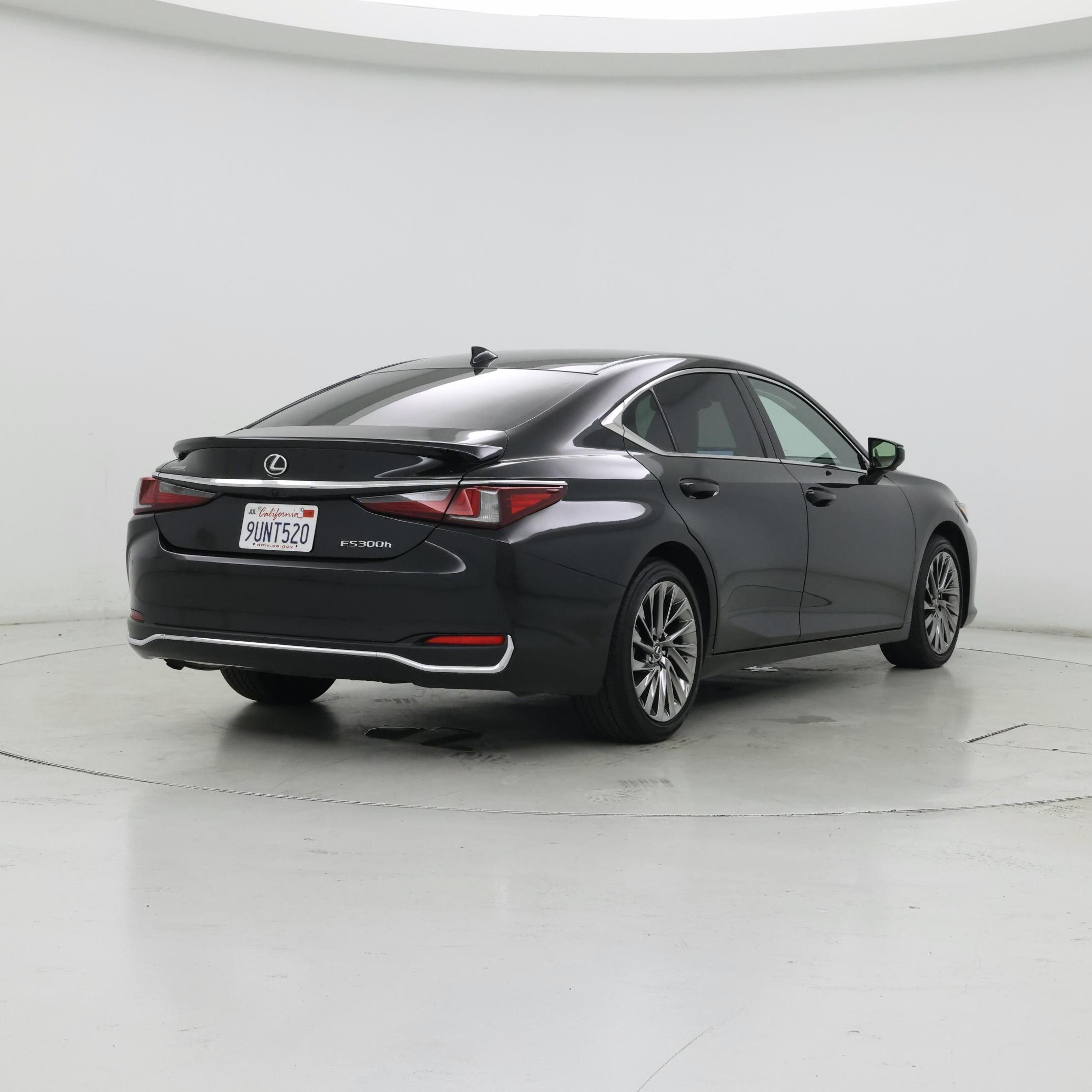 Thumbnail: 2025 Lexus ES - 8